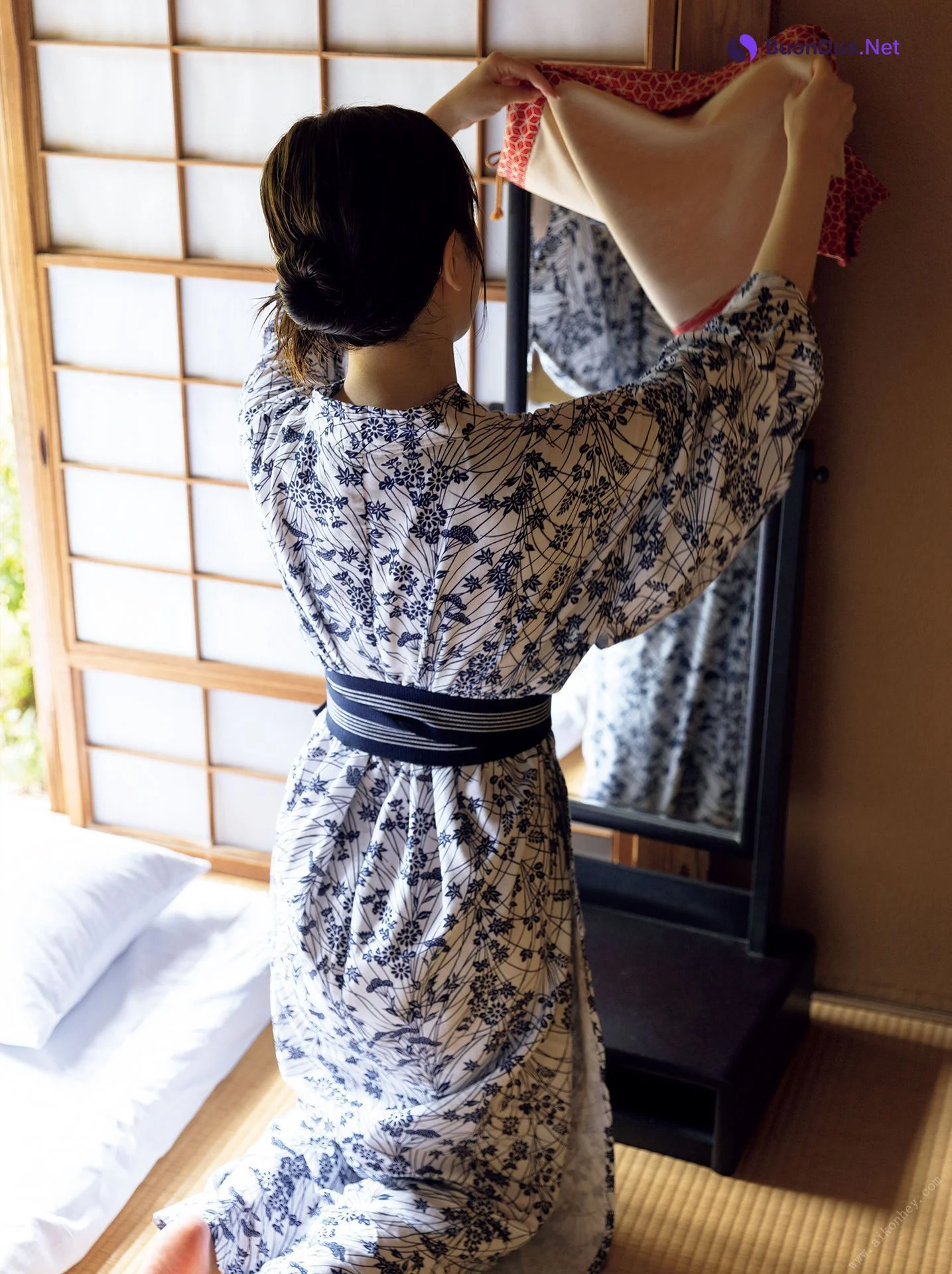 Yotsuha Kominato 小湊よつ葉, 写真集 「芽吹き」 Set.04 - Photo 6