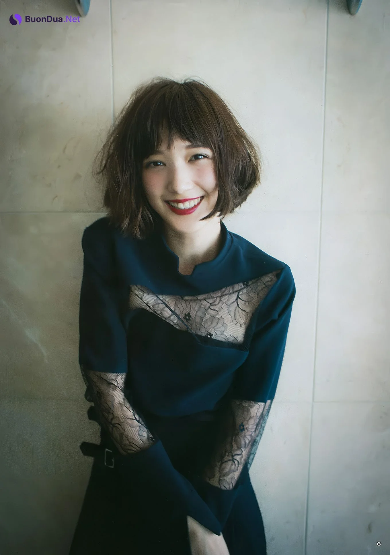 本田翼・奥津マリリ・はるかぜ, Young Gangan 2017 No.23 (ヤングガンガン 2017年23号) - Photo 8