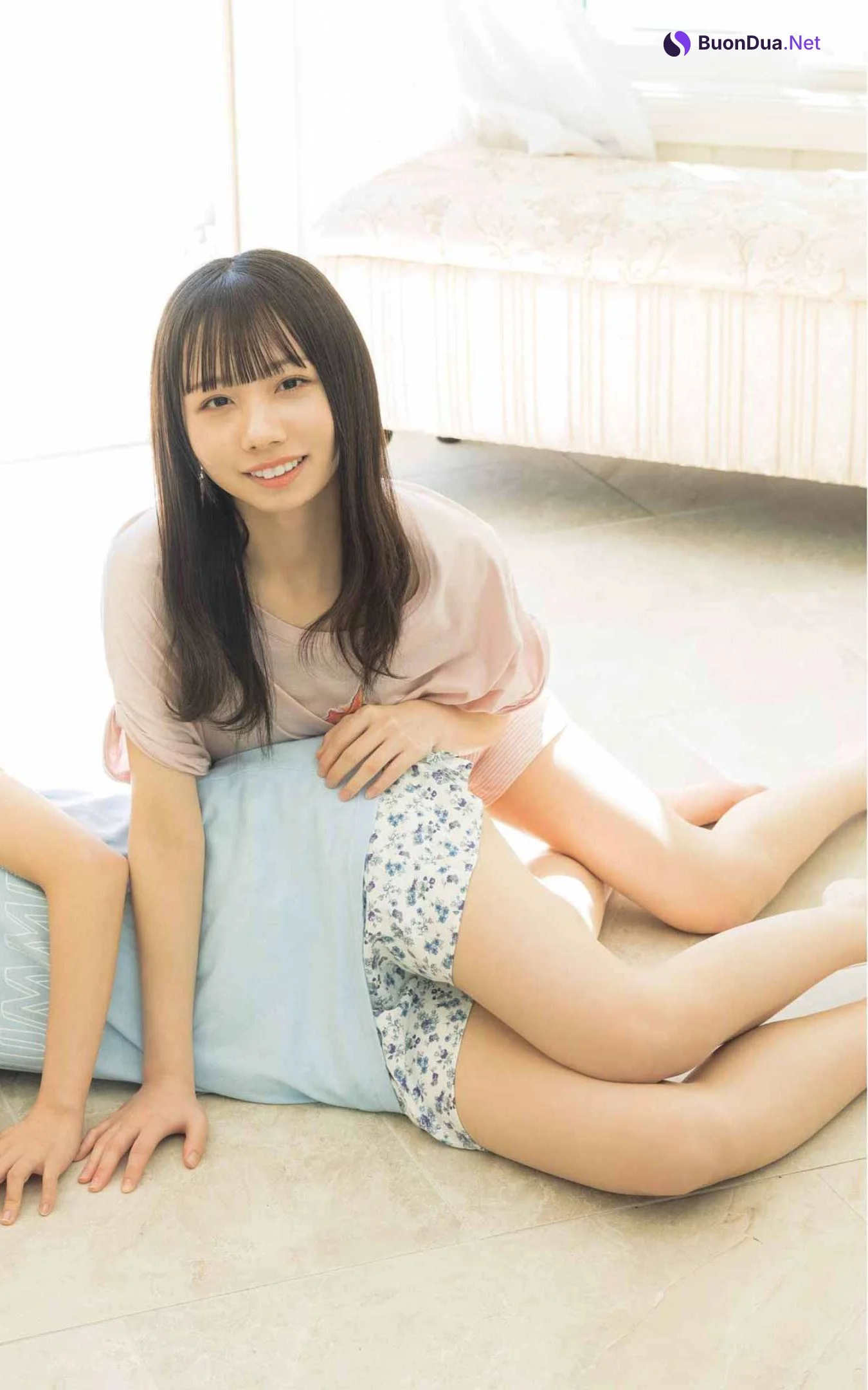 瀧野由美子 石田千穂 中村舞, Young Gangan 2022 No.08 (ヤングガンガン 2022年8号) - Photo 5