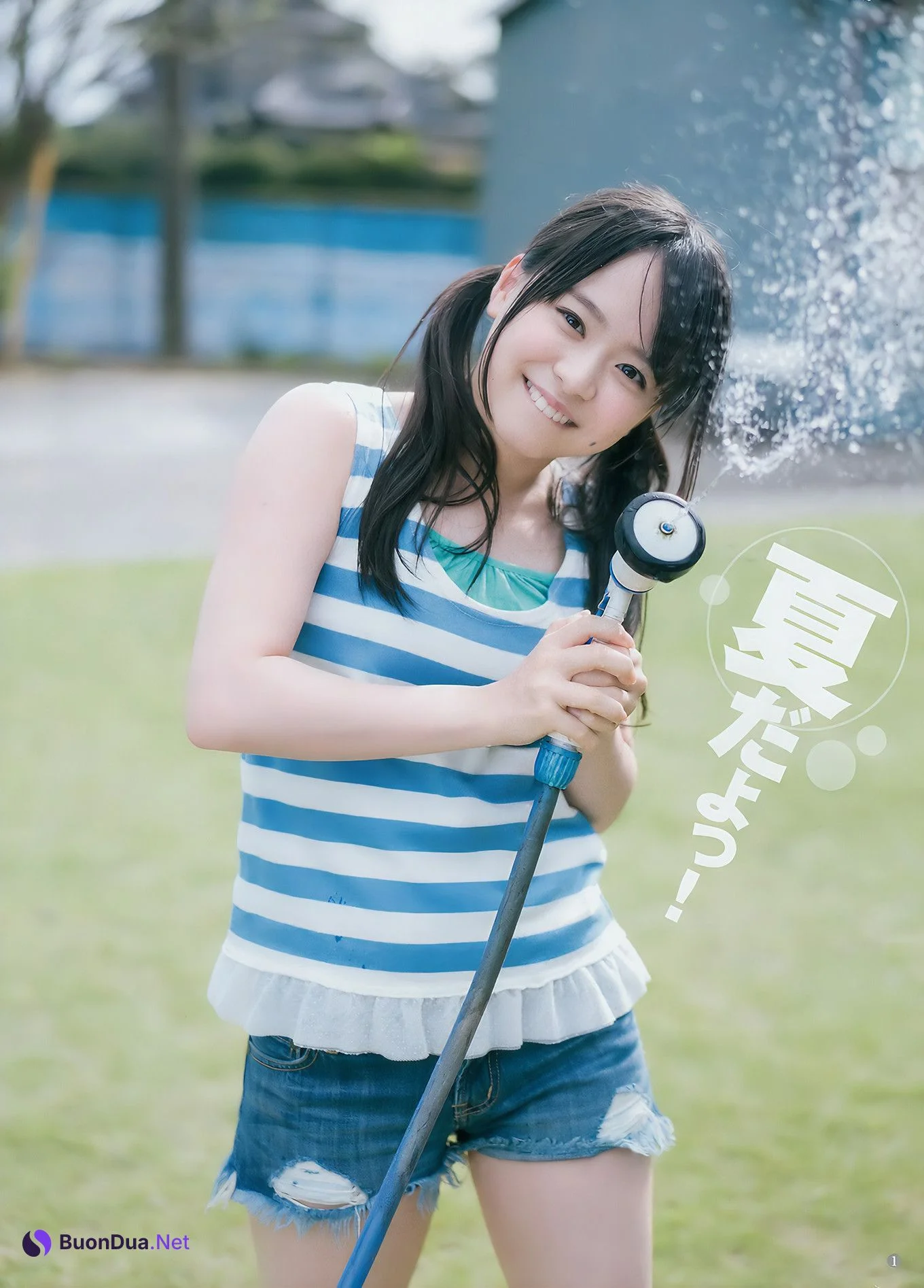 中井りか・倉野尾成美, Young Jump 2017 No.29 (ヤングジャンプ 2017年29号) - Photo 11