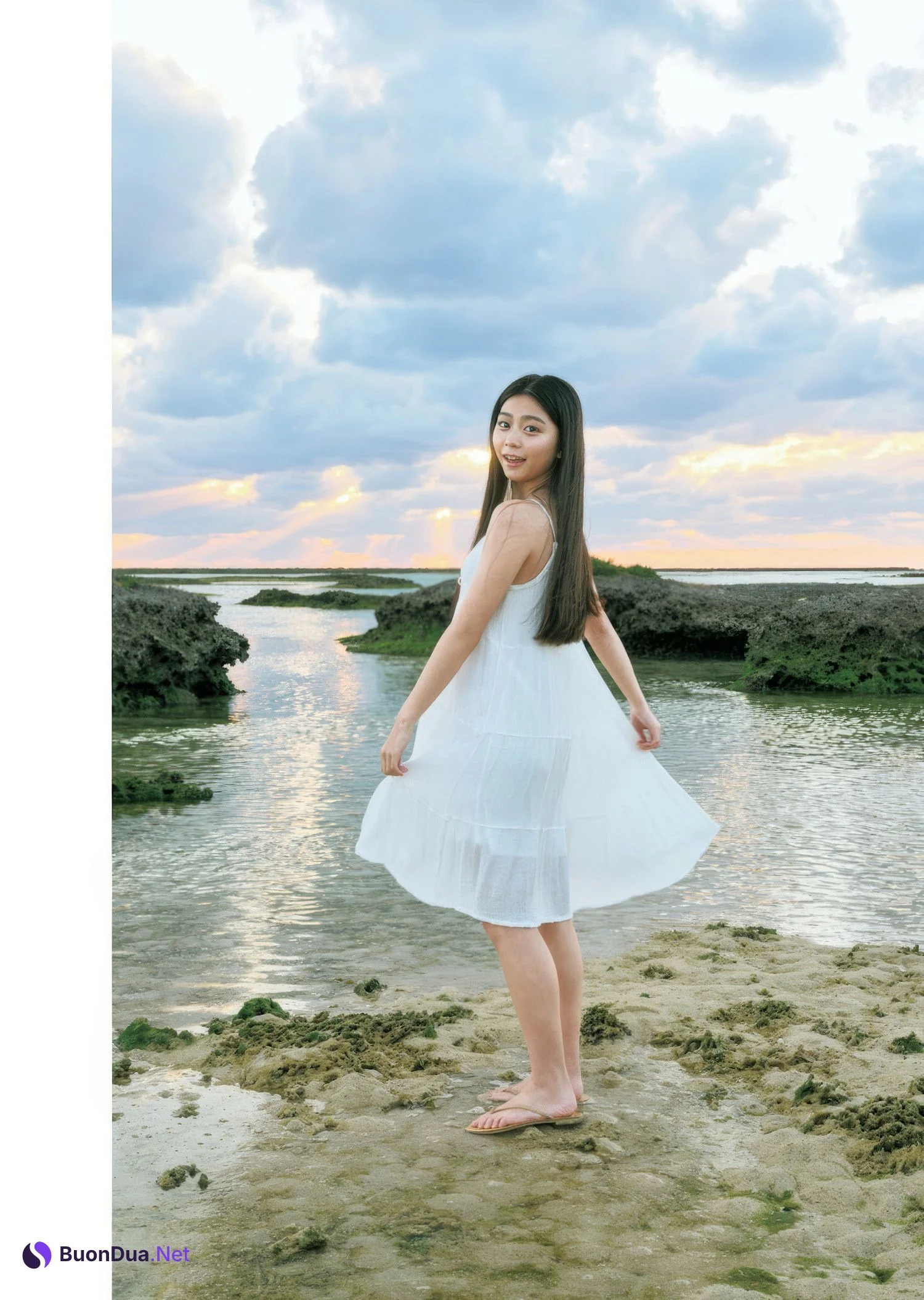 稲光亜依・こぴ, Young Jump 2025 No.21-22 (ヤングジャンプ 2025年21-22号) - Photo 7