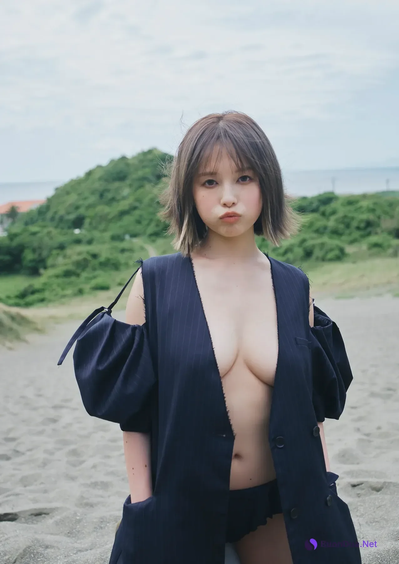 緑川春菜・月野もも・宮嶋くるみ – Young Jump 2026 No.29 (ヤングジャンプ 2026年29号) - Photo 11