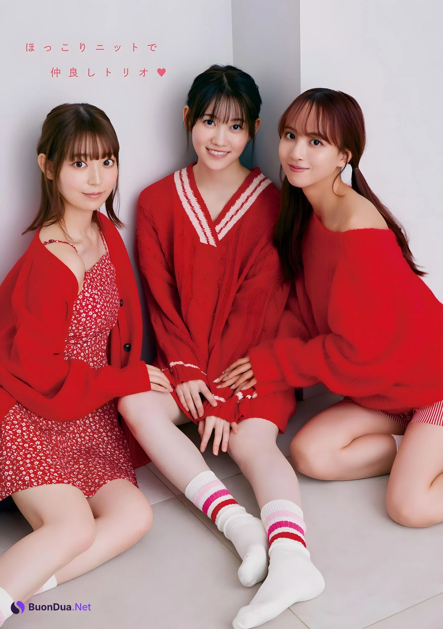 阪口珠美・佐藤楓・松尾美佑, Young Magazine 2024 No.03 (ヤングマガジン 2024年3号) - Photo 5