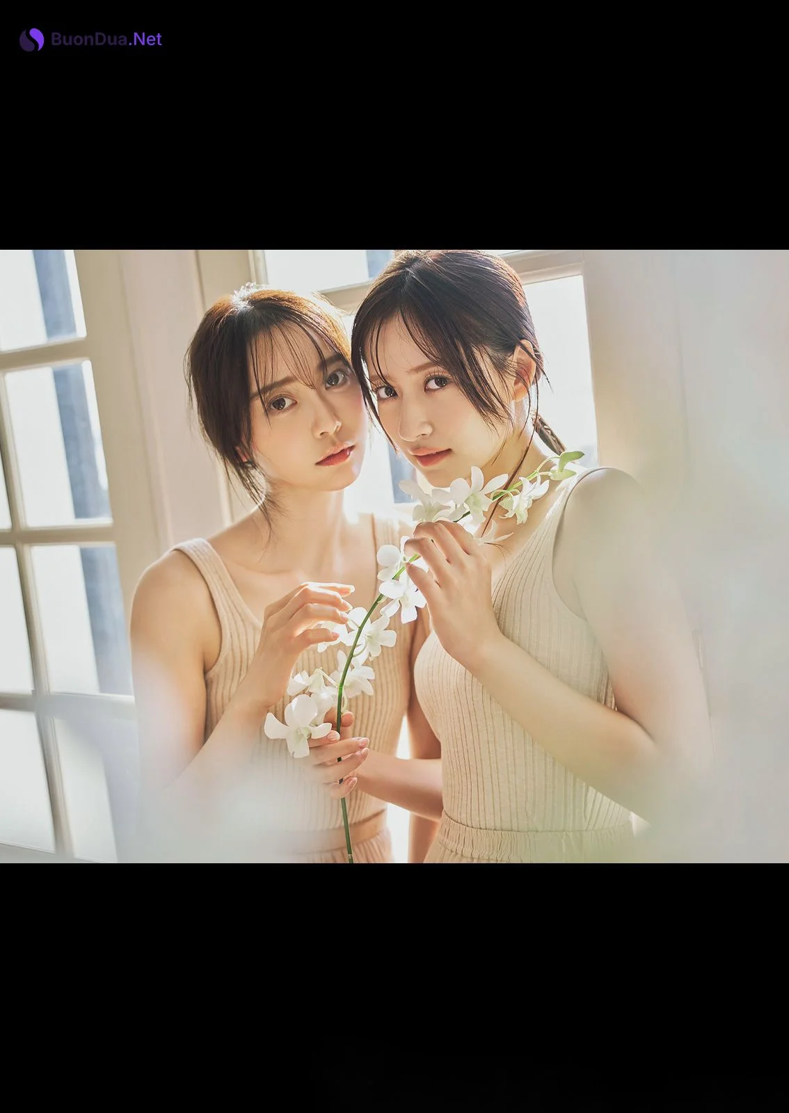 金川紗耶・弓木奈於, Young Magazine 2024 No.50 (週刊ヤングマガジン 2024年50号) - Photo 7