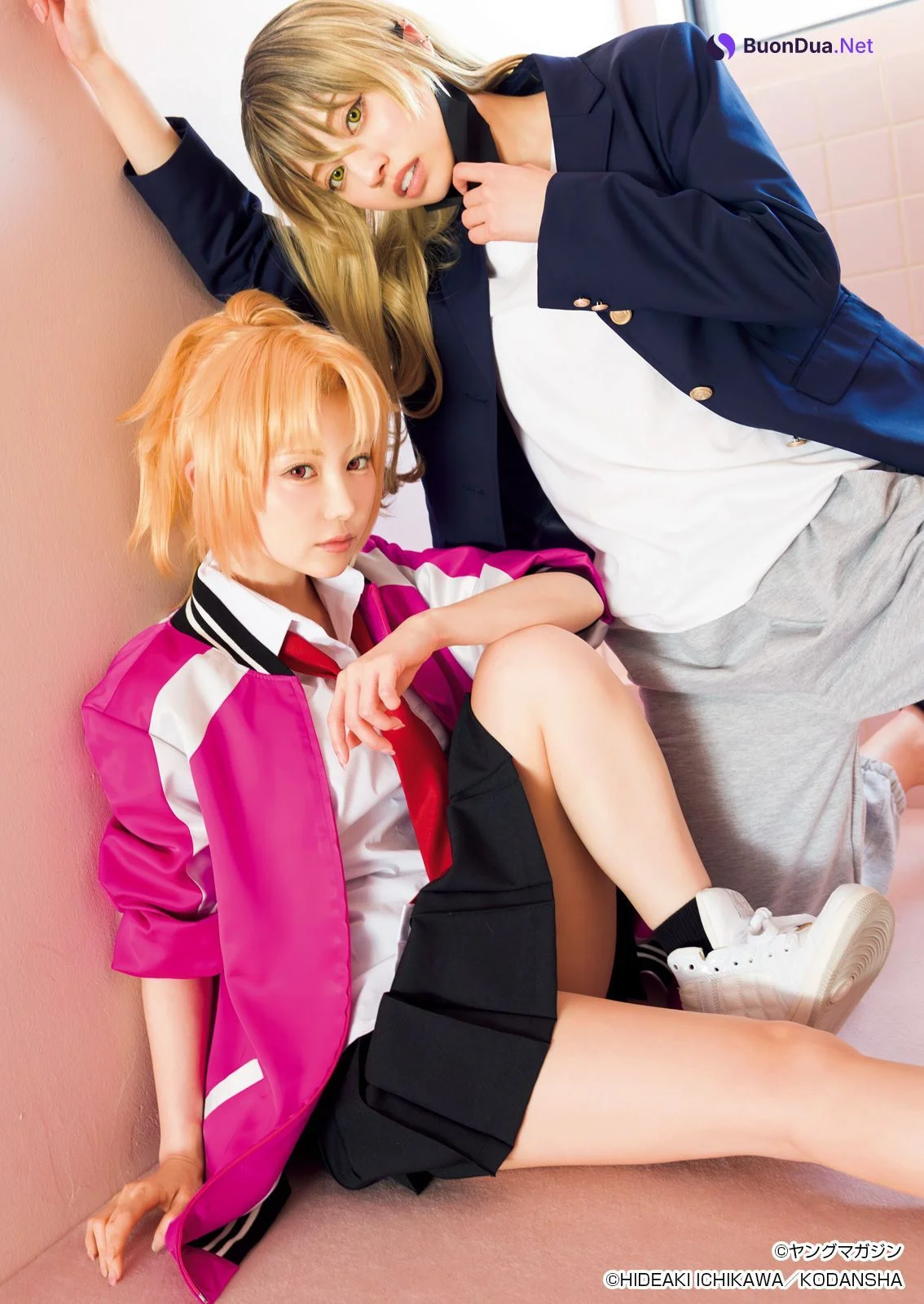 篠崎こころ・高見奈央, Young Magazine 2025 No.27 (ヤングマガジン 2025年27号) - Photo 15