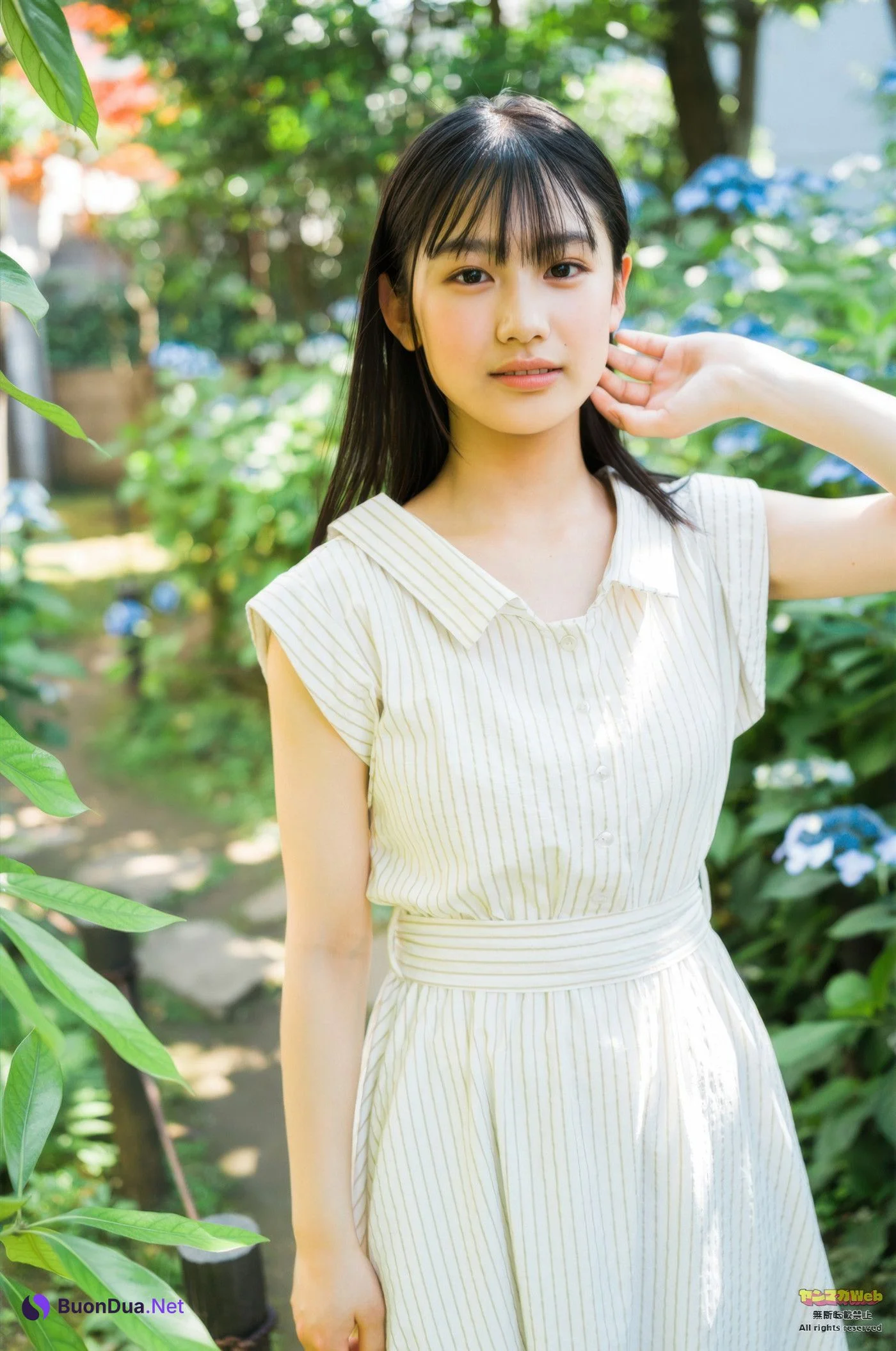 竹下優名・小國舞羽・藤本唯千夏, Young Magazine 2025 No.35 (ヤングマガジン 2025年35号) - Photo 15