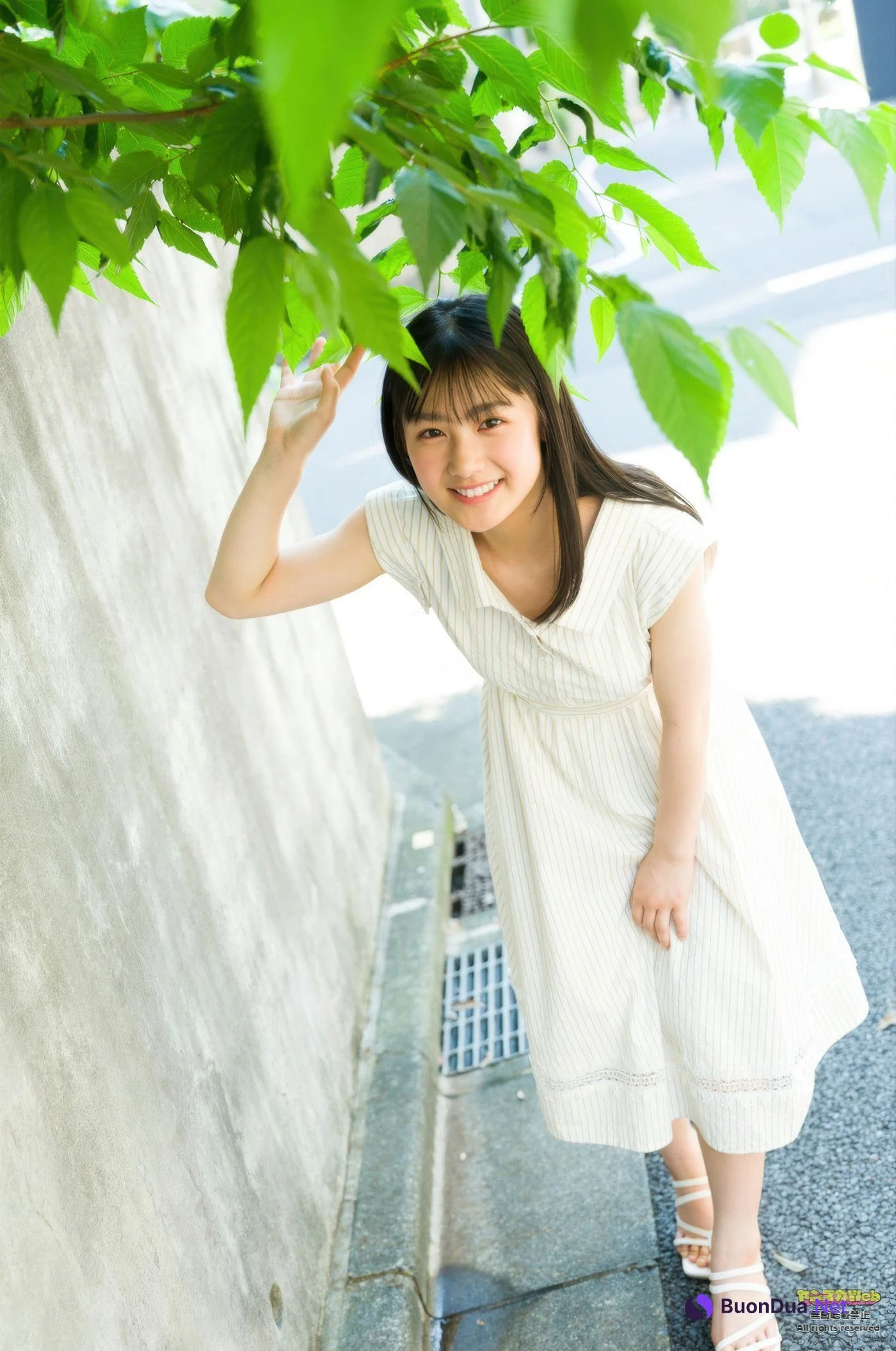 竹下優名・小國舞羽・藤本唯千夏, Young Magazine 2025 No.35 (ヤングマガジン 2025年35号) - Photo 16