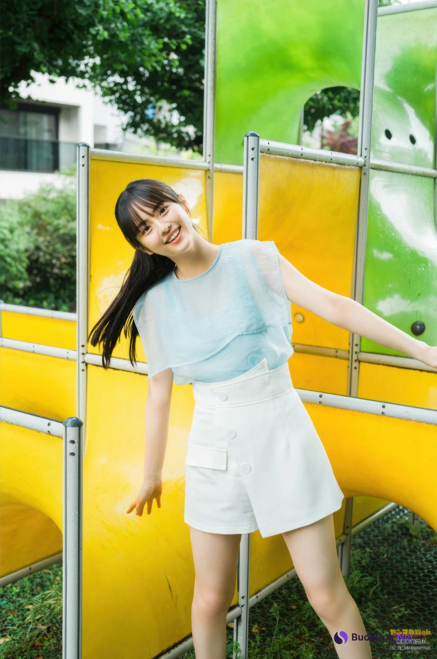 竹下優名・小國舞羽・藤本唯千夏, Young Magazine 2025 No.35 (ヤングマガジン 2025年35号) - Photo 9