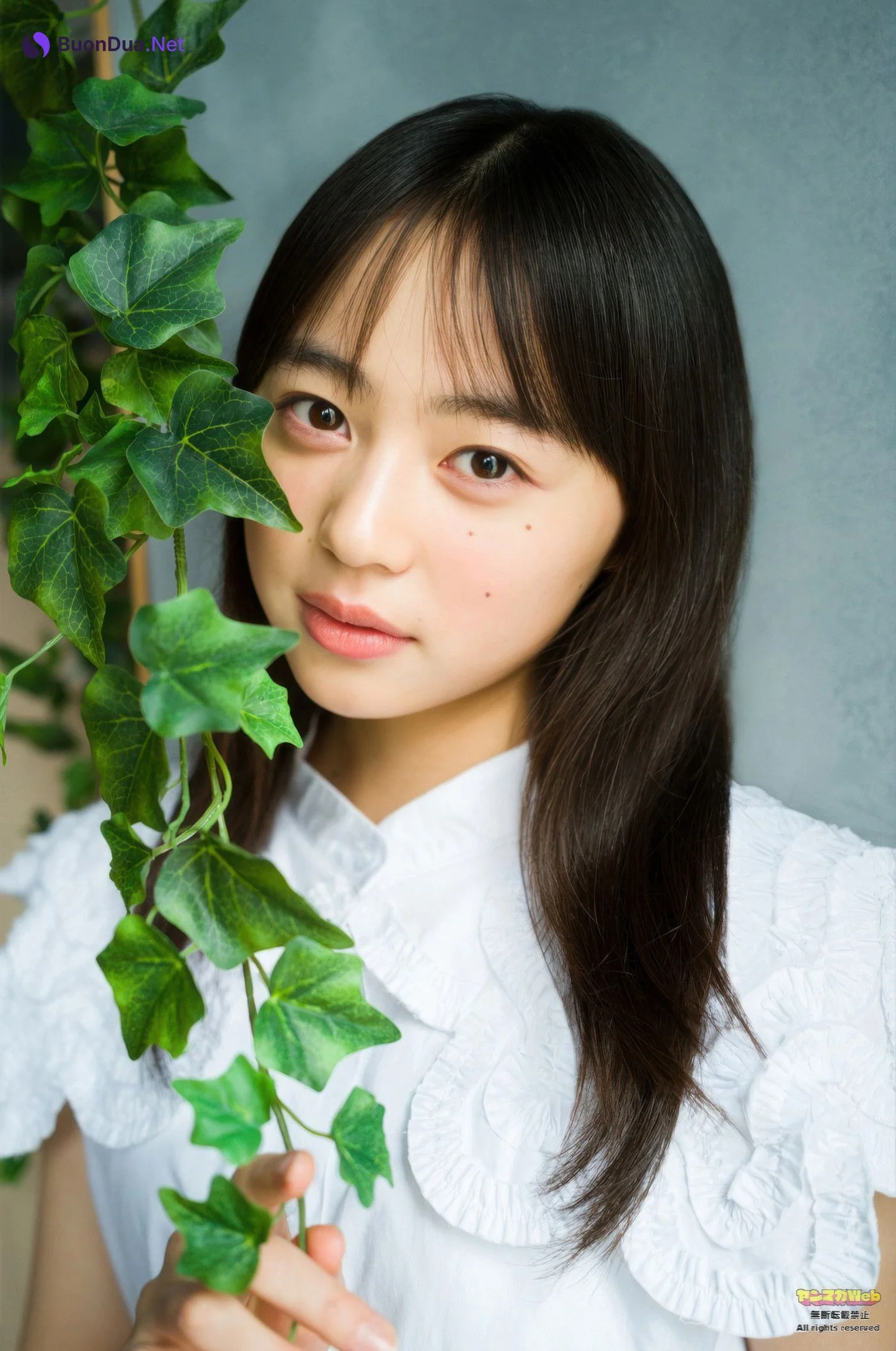 松尾そのま・泉有乃・北里琉, Young Magazine 2025 No.35 (ヤングマガジン 2025年35号) - Photo 13