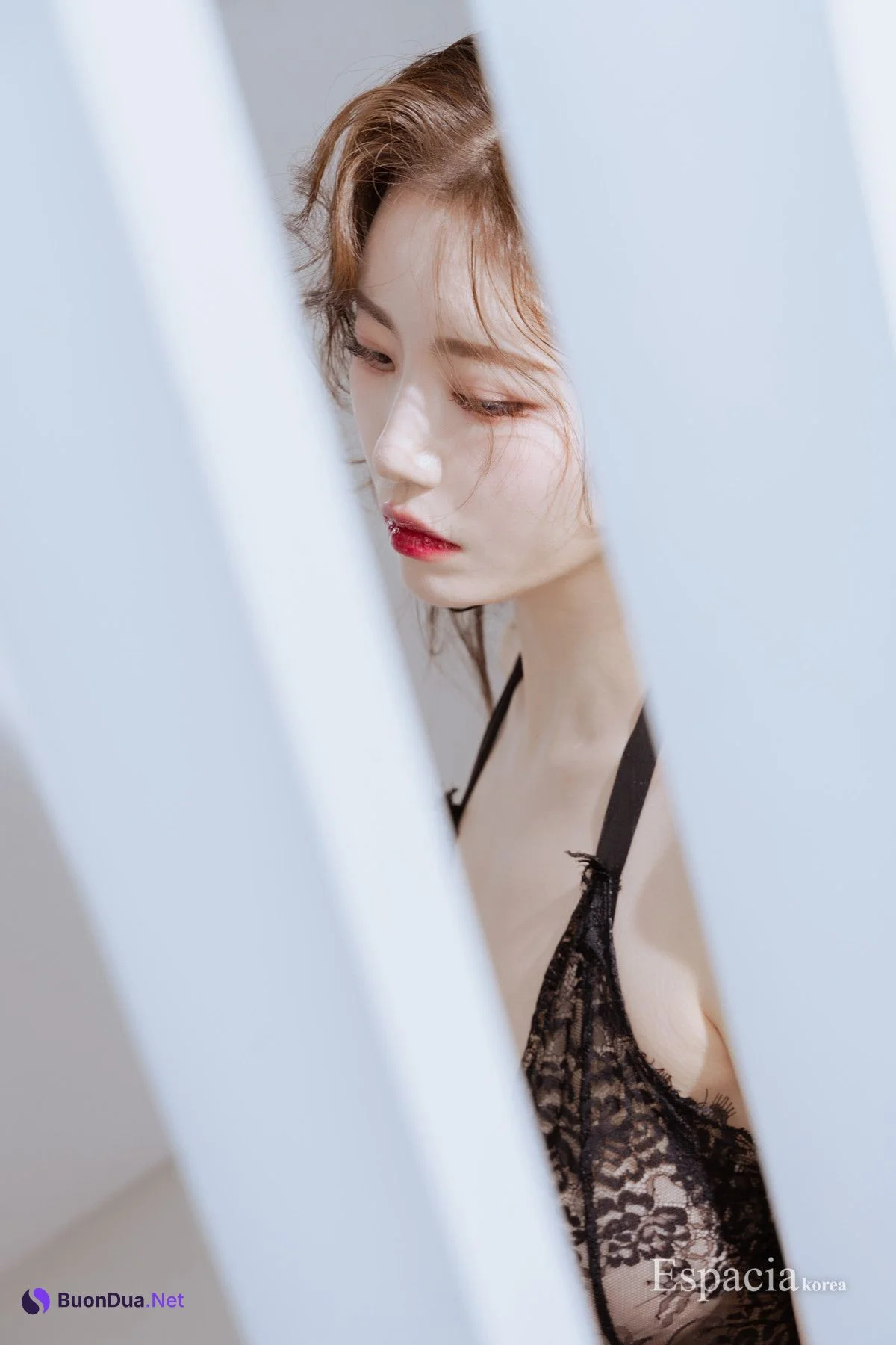 YUA 유아, Espacia Korea EHC#129 - Photo 3