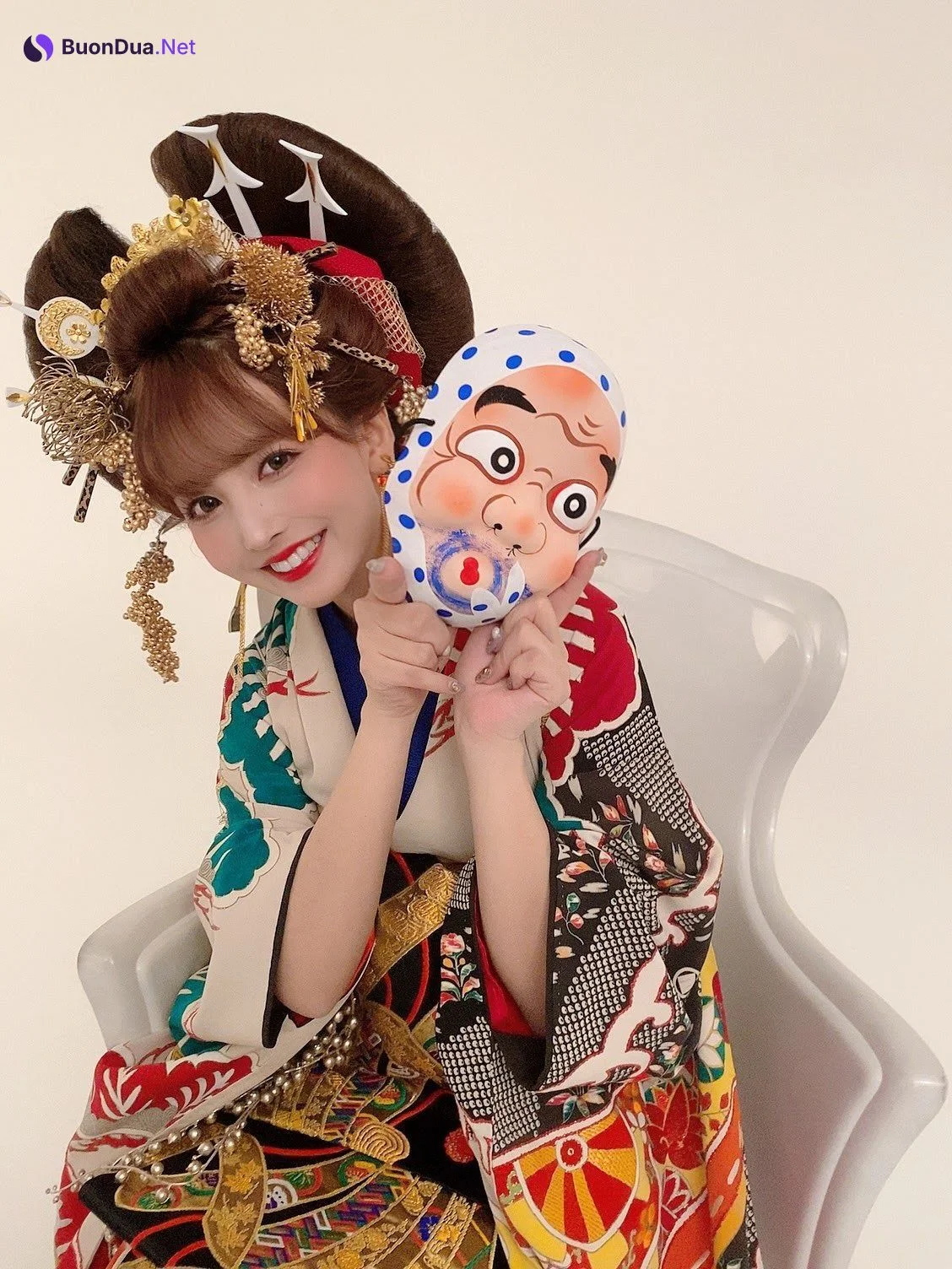 Yua Mikami 三上悠亜, Shukan Jitsuwa 2020.01.09 (週刊実話 2020年1月9日号) - Photo 9