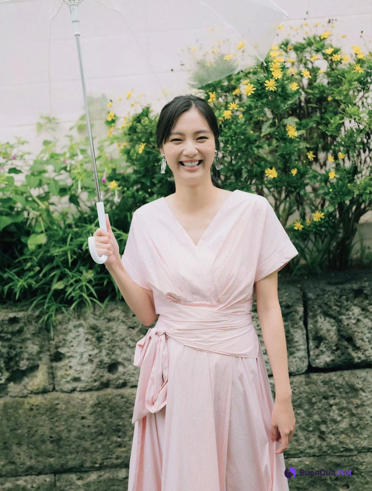Yua Shinkawa 新川優愛, FLASH 2020.12.01 (フラッシュ 2020年12月15日号) - Photo 3