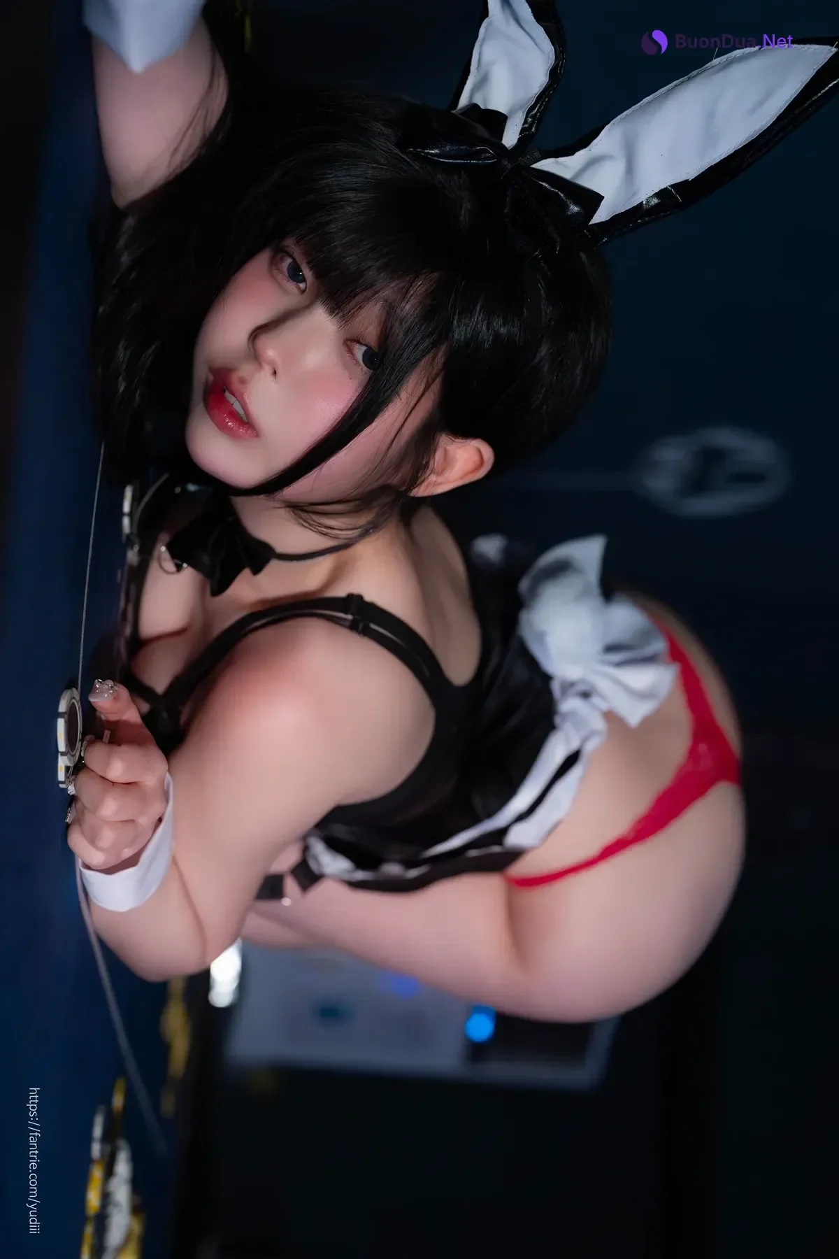 Yudi 유디, PhotoBook 「Black Rabbit」 - รูปภาพ 5