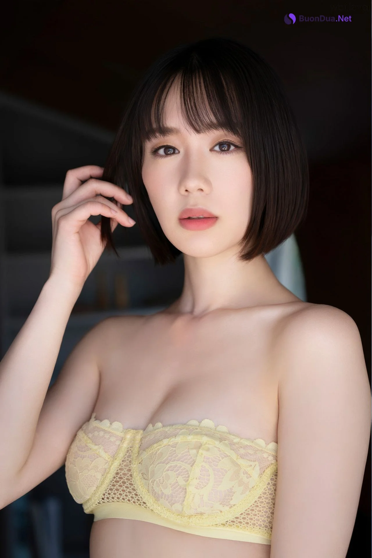 Yui Arata 新唯, FLASH フラッシュ アイドルワン ラウンドガールの艶美 - Photo 13