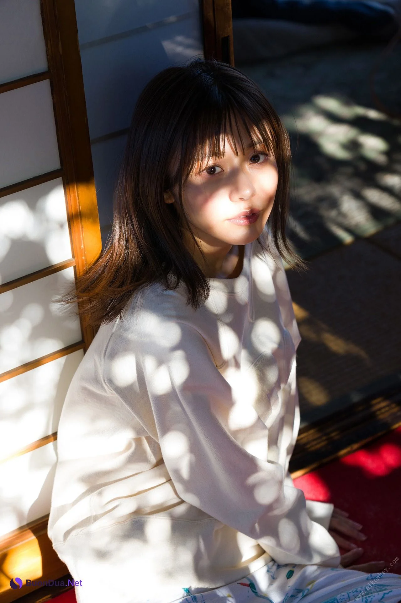 Yui Asakura 浅倉唯, デジタル限定 熱いのは誰のせい スピサン グラビアフォトブック Set.01 - Photo 12