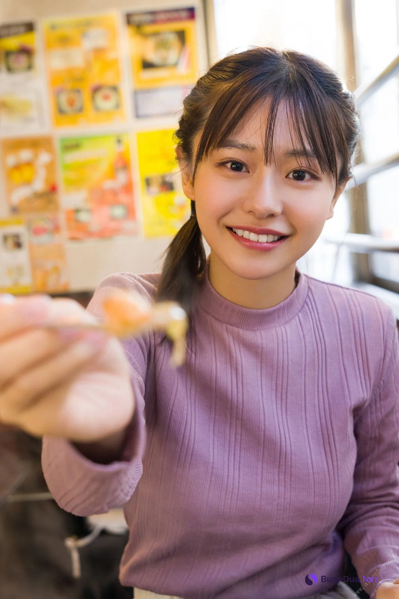 Yui Asakura 浅倉唯, デジタル限定 熱いのは誰のせい スピサン グラビアフォトブック Set.02 - 照片 10