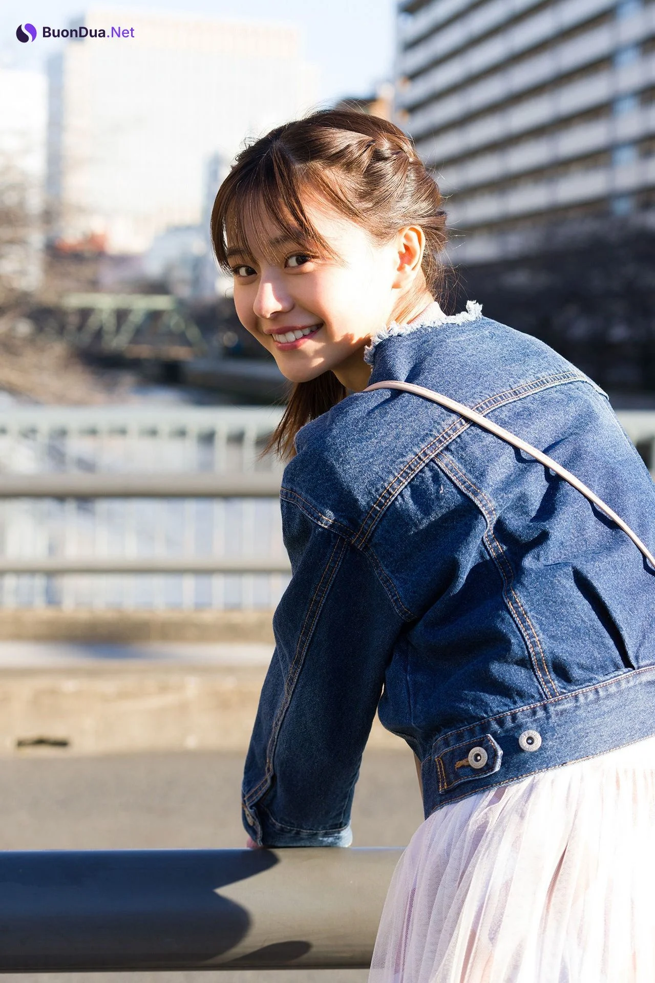 Yui Asakura 浅倉唯, デジタル限定 熱いのは誰のせい スピサン グラビアフォトブック Set.02 - 照片 2