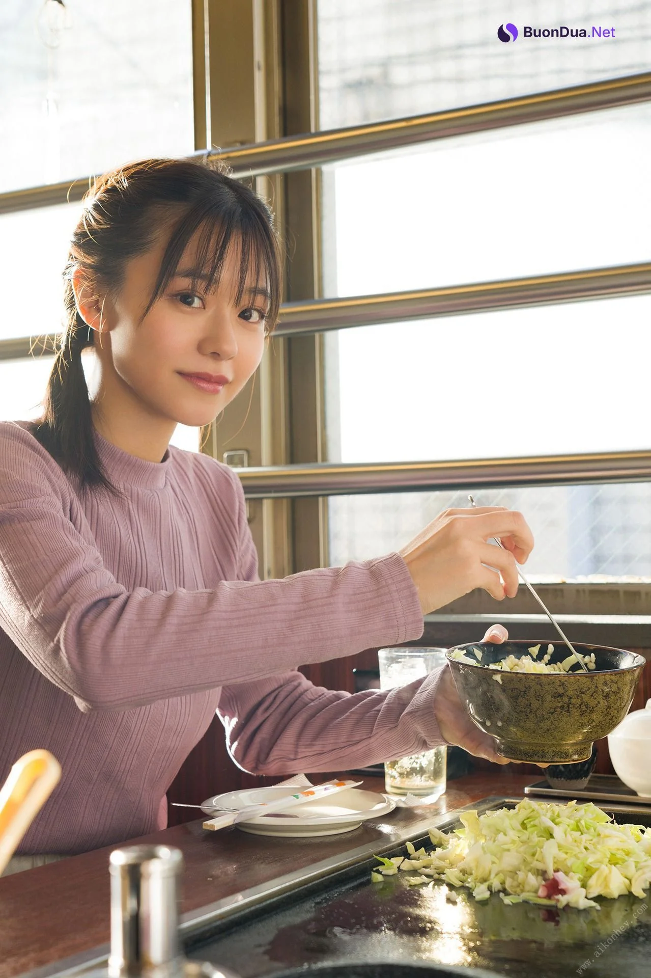 Yui Asakura 浅倉唯, デジタル限定 熱いのは誰のせい スピサン グラビアフォトブック Set.02 - 照片 6