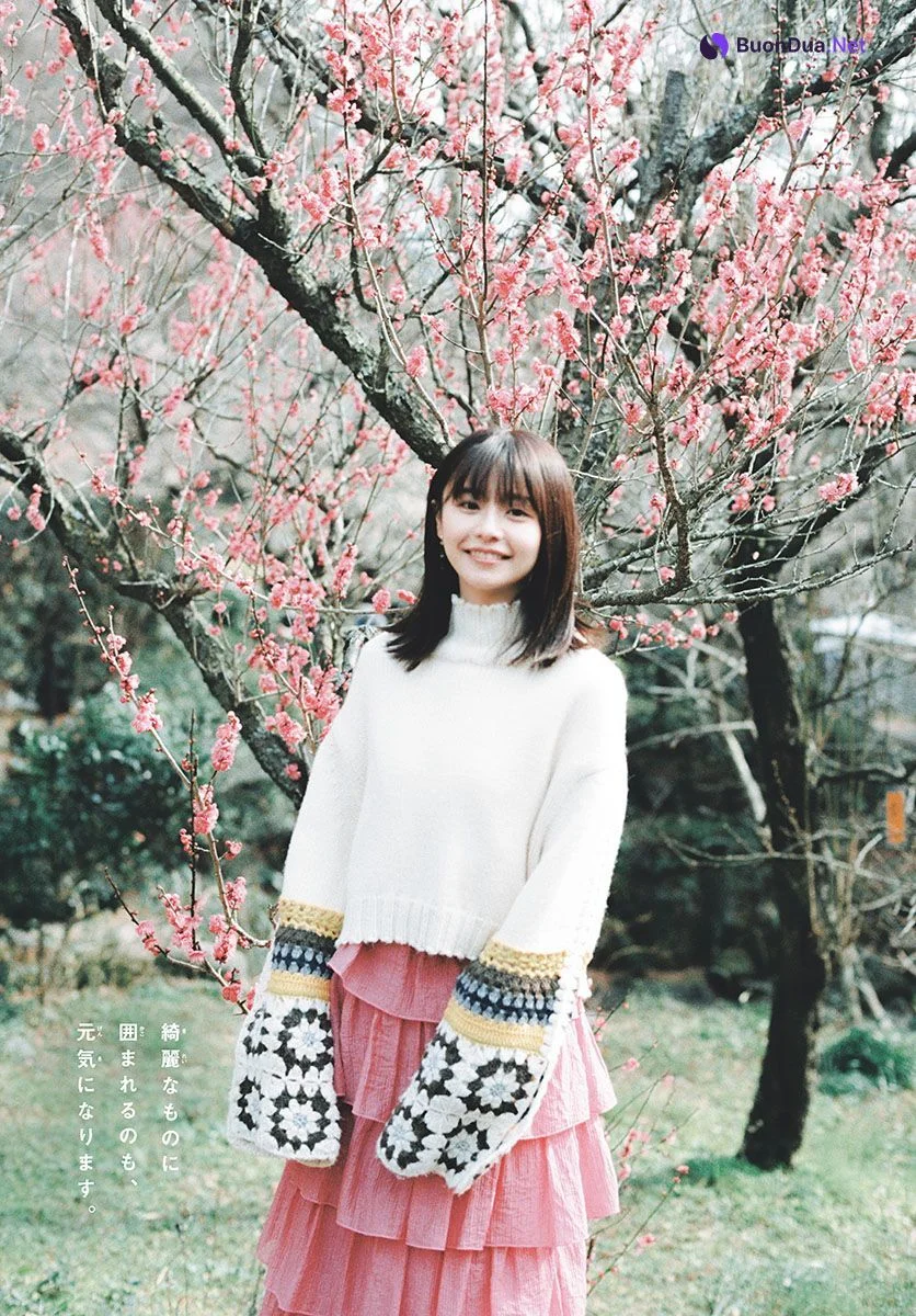 Yui Asakura 浅倉唯, Shonen Sunday 2023 No.17 (週刊少年サンデー 2023年17号) - Photo 8