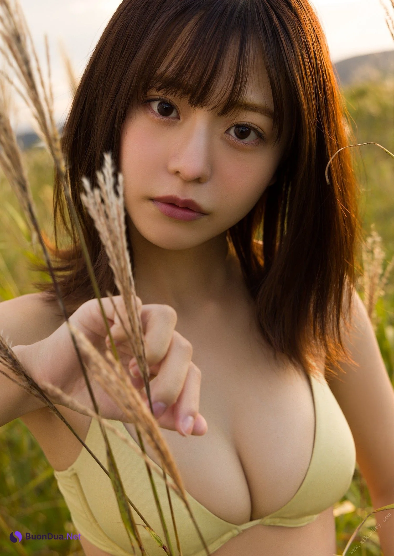 Yui Asakura 浅倉唯, YJ Photo Book 「イツザイ。完全アナザーカットver.」 Set.01 - Photo 19