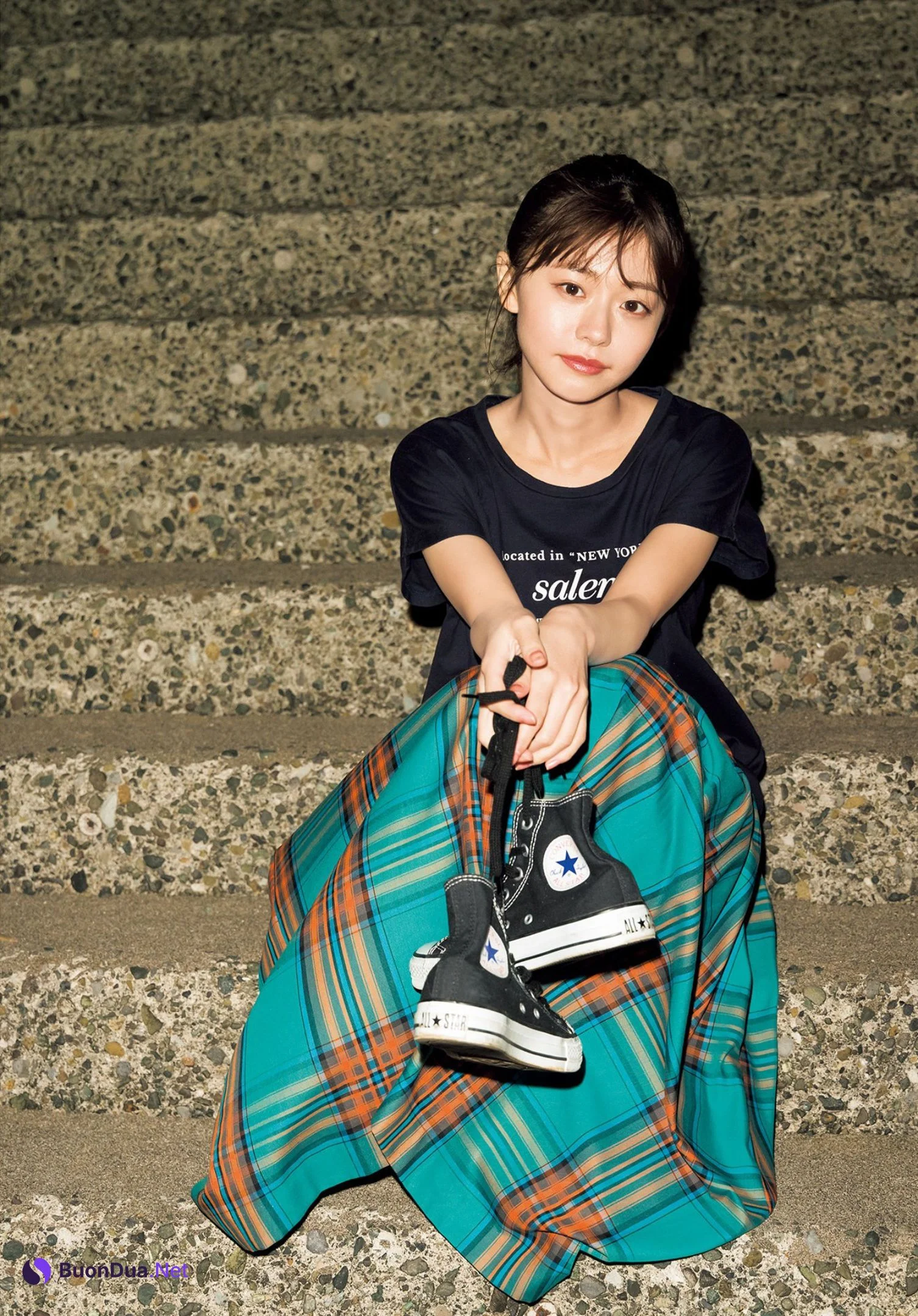 Yui Asakura 浅倉唯, Young Jump 2022 No.24 (ヤングジャンプ 2022年24号) - Photo 5