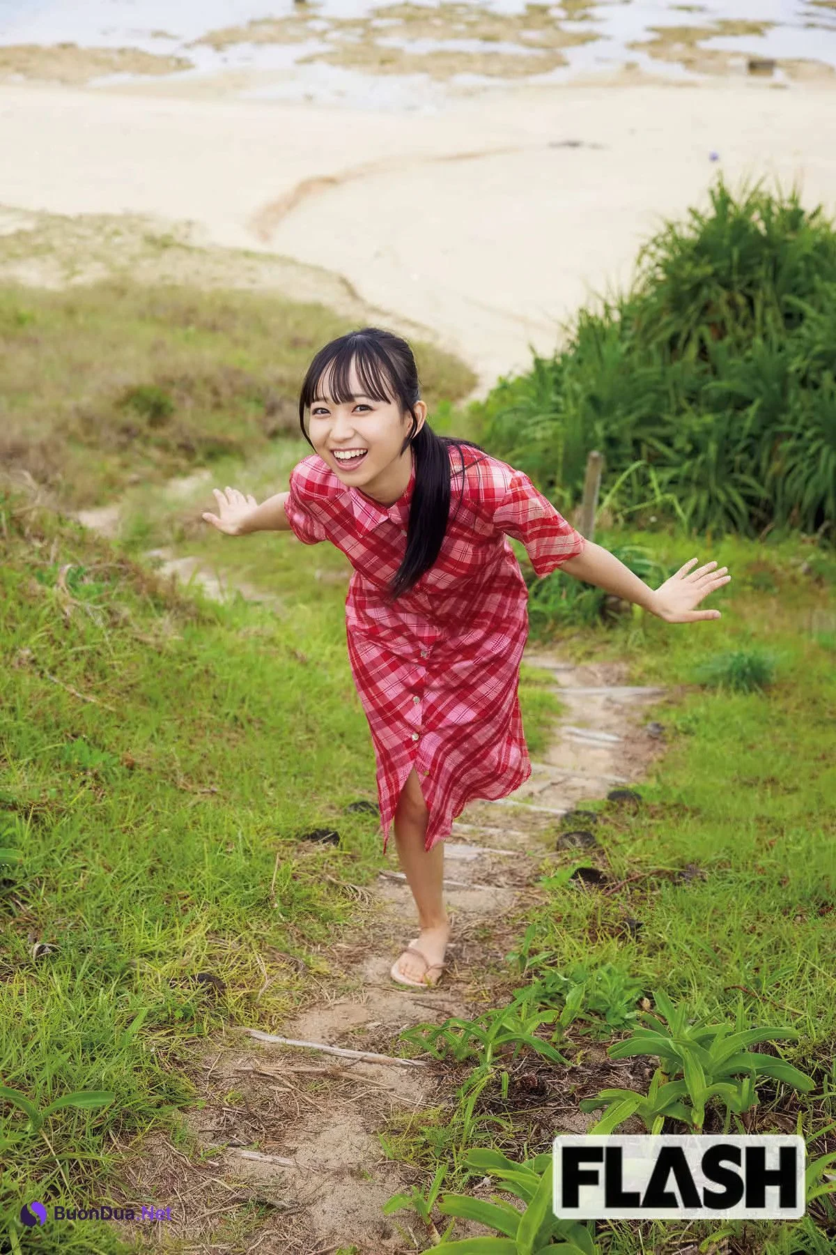 Yui Iruma 入間ゆい, FLASH 2025.07.22 (フラッシュ 2025年7月22日号) - Photo 12