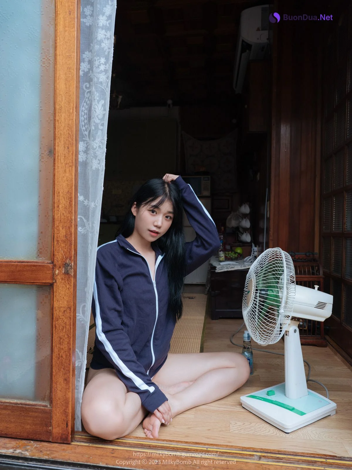 Yui 유이, [MilkyBomb] Tracksuit 체육복 Set.01 - Photo 3