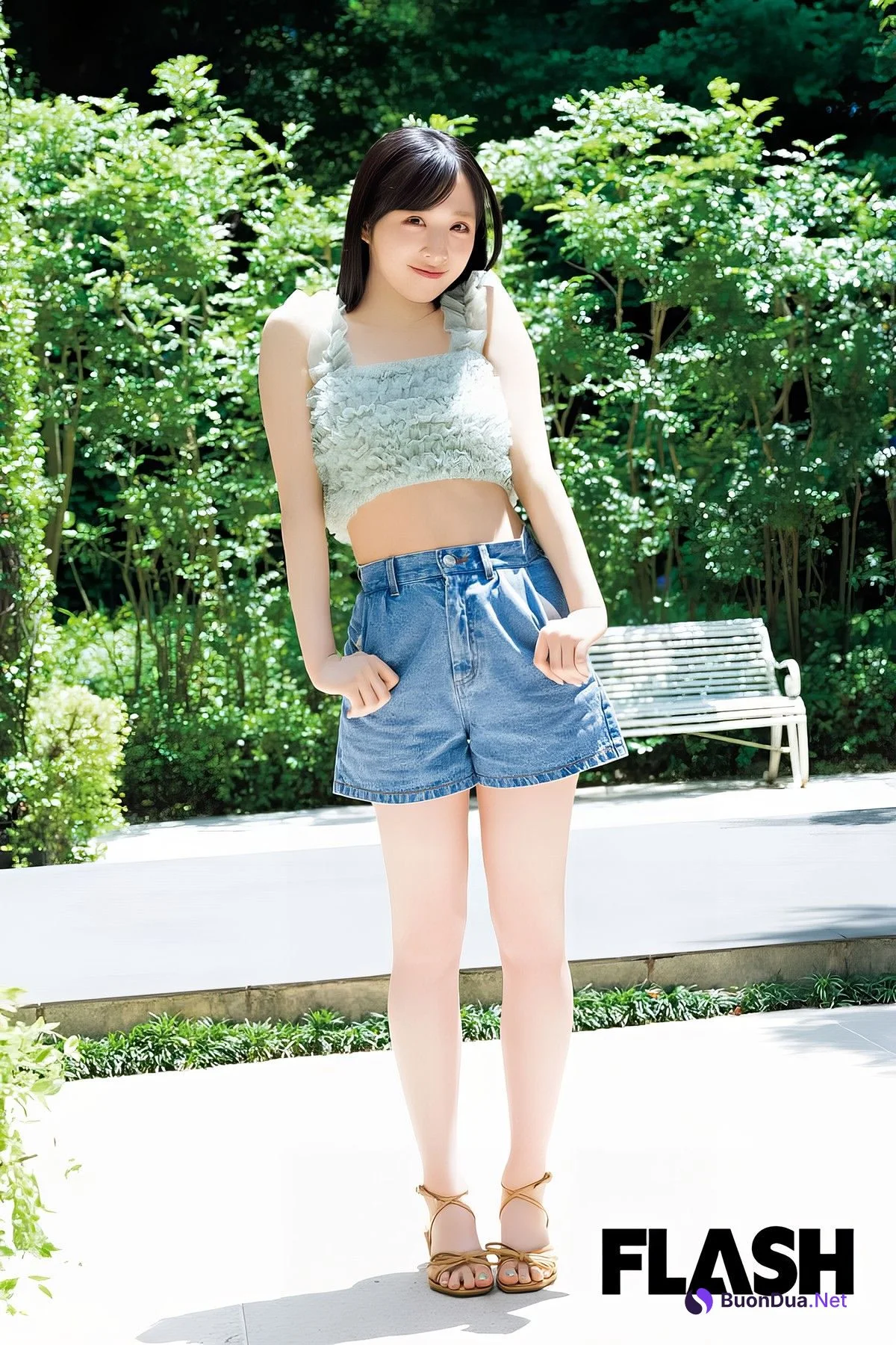 Yui Oguri 小栗有以, FLASH 2024.10.15 (フラッシュ 2024年10月15日号) - Photo 6