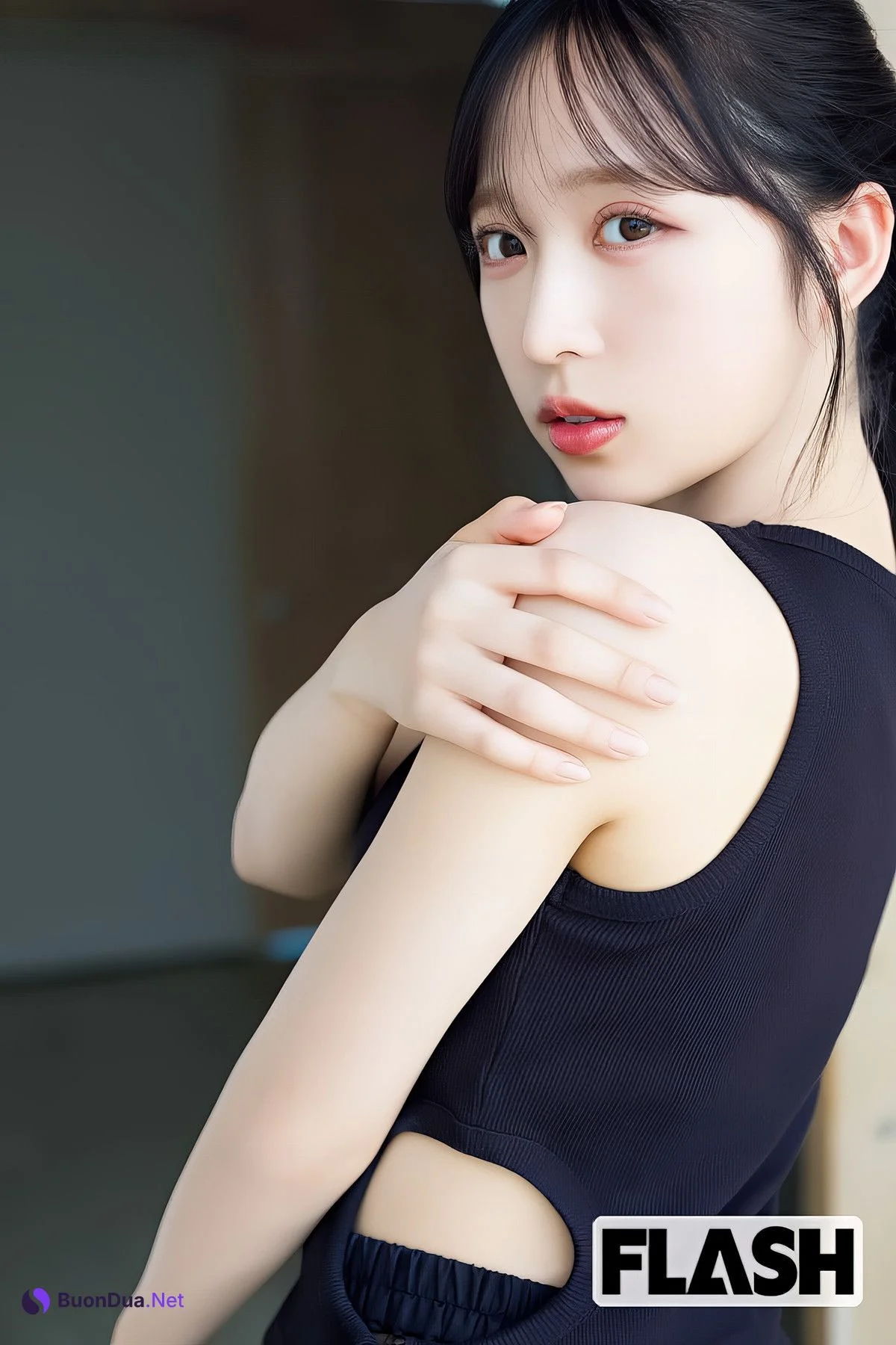 Yui Oguri 小栗有以, FLASH 2024.10.15 (フラッシュ 2024年10月15日号) - Photo 8