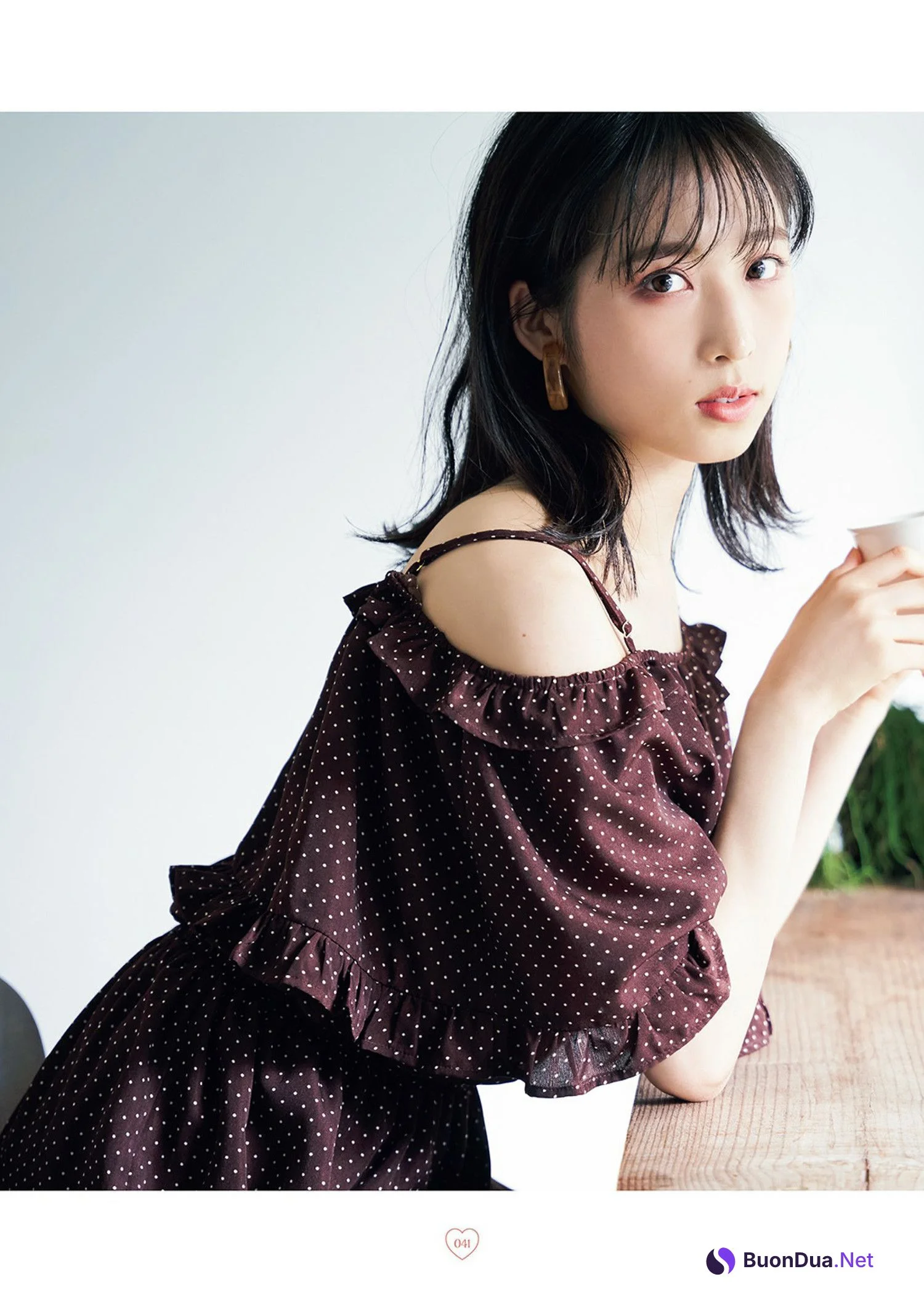 Yui Oguri 小栗有以, Ray レイ Magazine 2022.12 - Photo 14