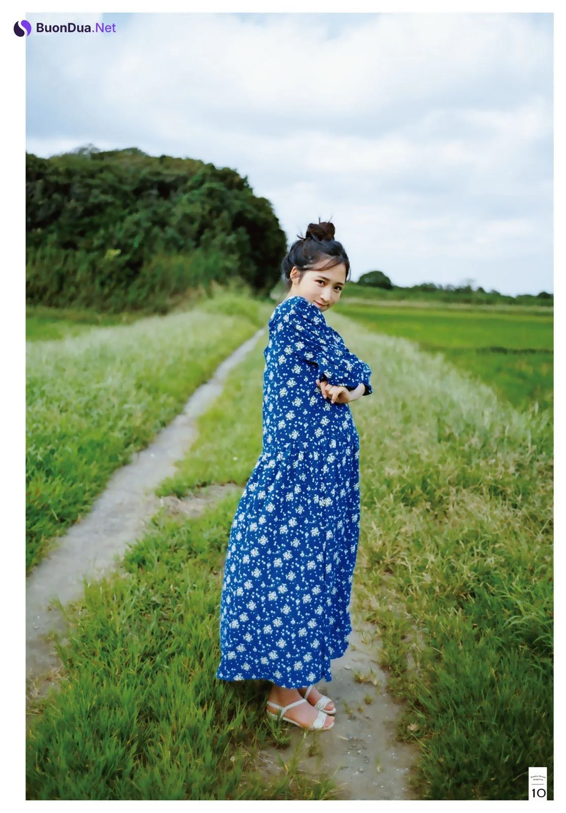 Yui Oguri 小栗有以, Shonen Magazine 2023 No.01 (週刊少年マガジン 2023年1号) - Photo 11