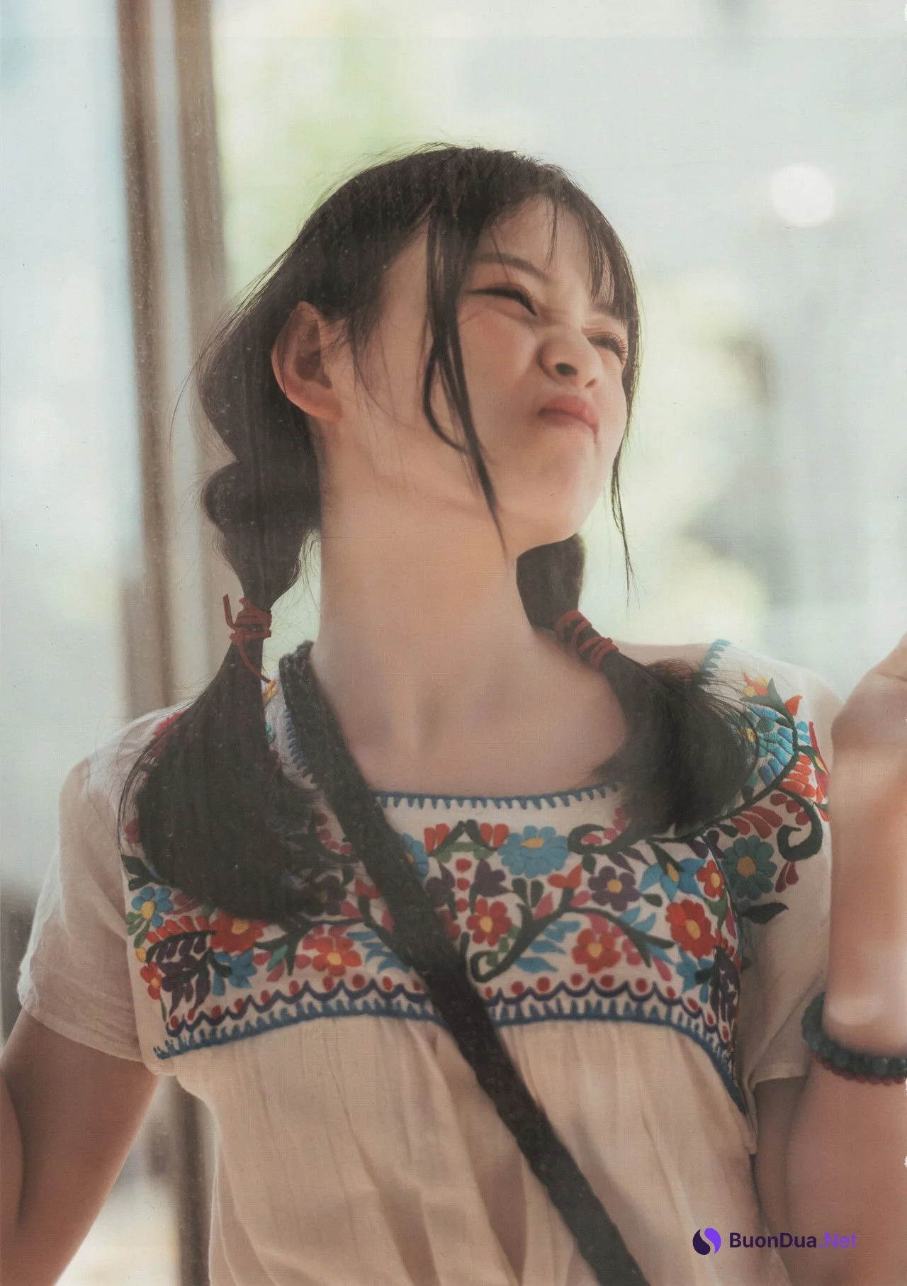 Yui Yokoyama 横山結衣, 1st写真集 [未熟な光] Set.01 - Photo 3