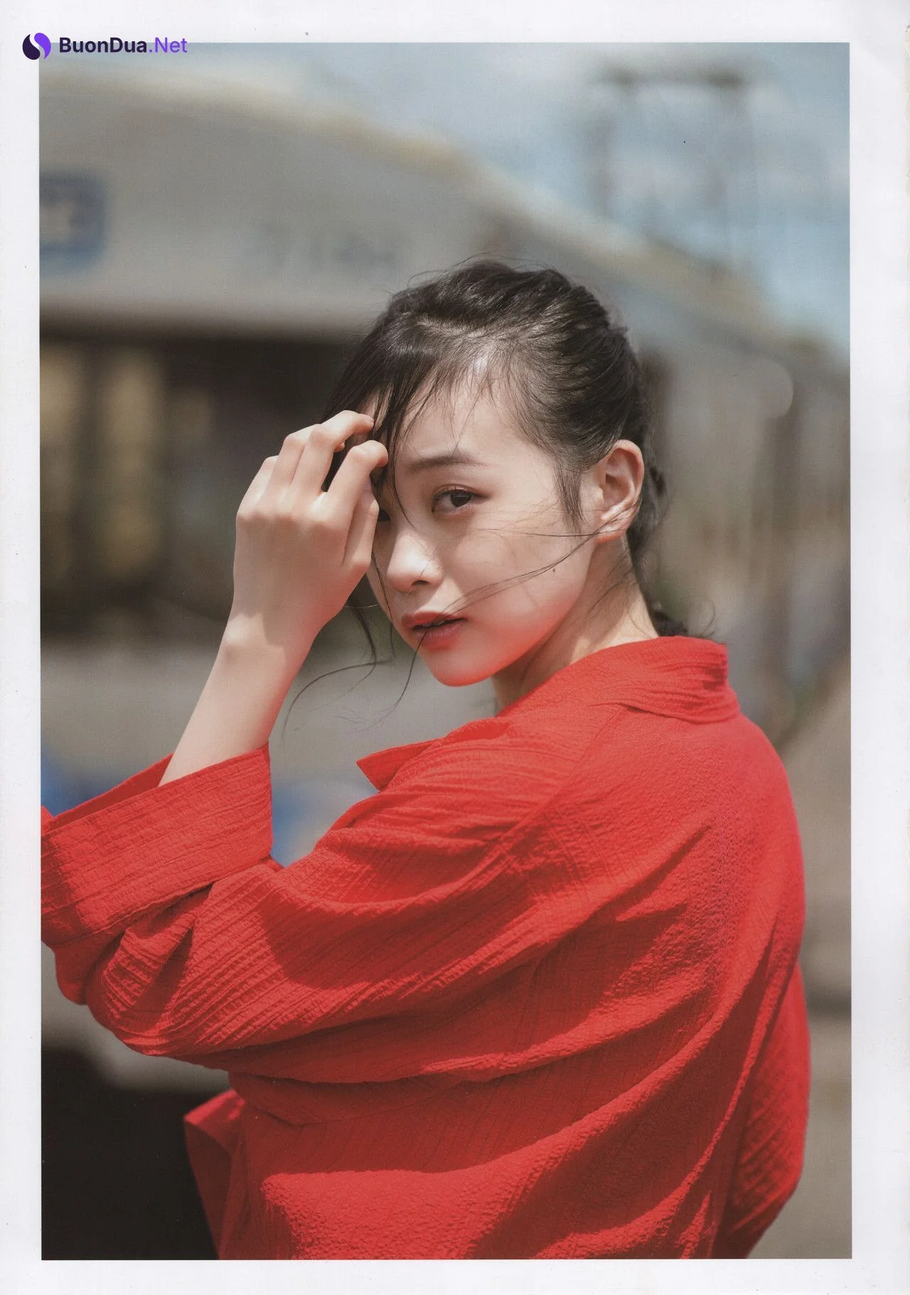 Yui Yokoyama 横山結衣, 1st写真集 [未熟な光] Set.02 - Photo 4