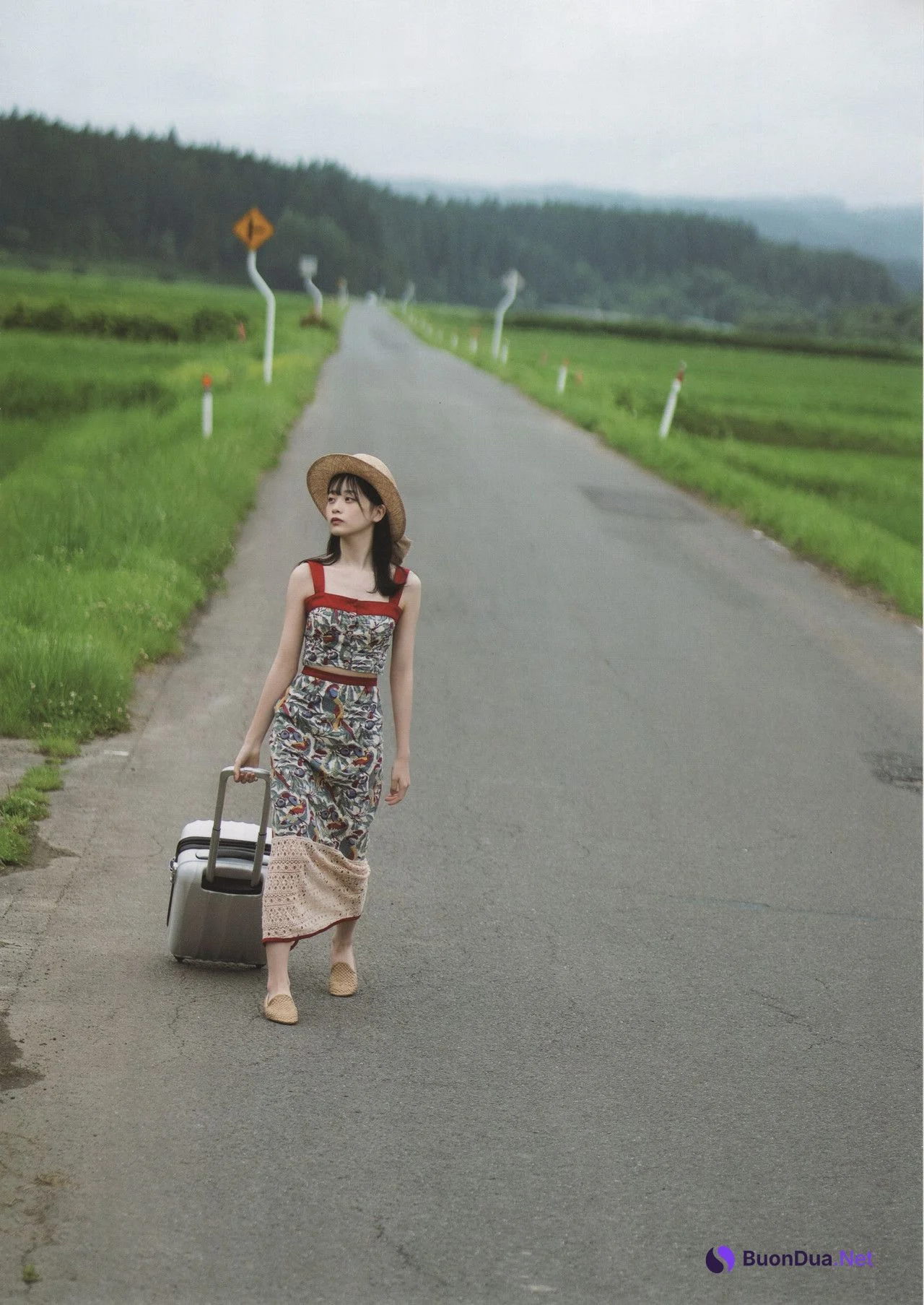 Yui Yokoyama 横山結衣, 1st写真集 [未熟な光] Set.02 - Photo 5