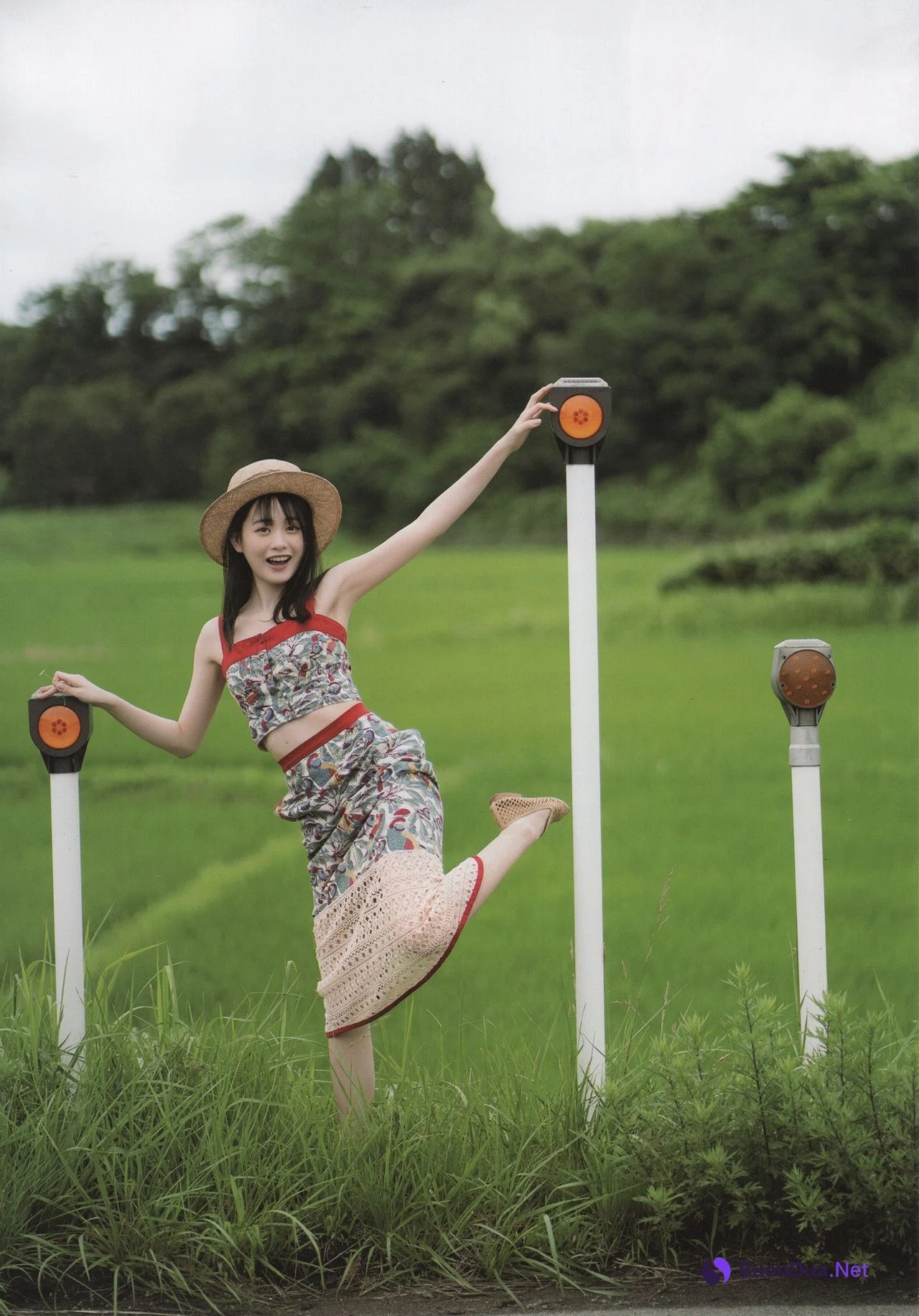 Yui Yokoyama 横山結衣, 1st写真集 [未熟な光] Set.02 - Photo 7