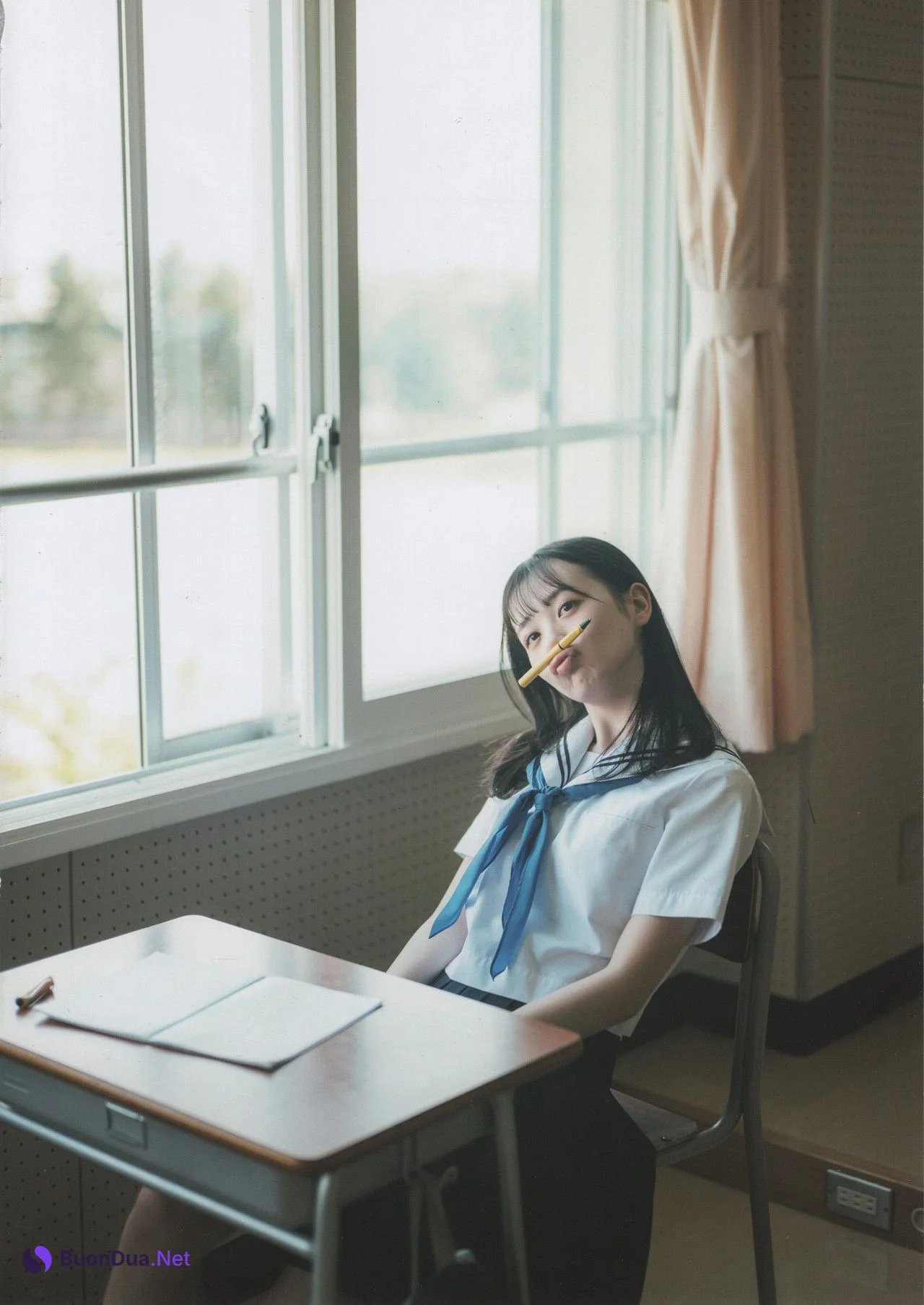 Yui Yokoyama 横山結衣, 1st写真集 [未熟な光] Set.03 - Photo 9