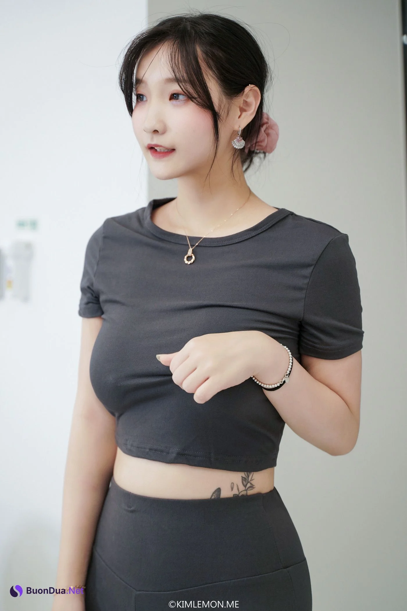 Yujin 유진, KIMLEMON Vol.01 Photobook Set.01 - Photo 6