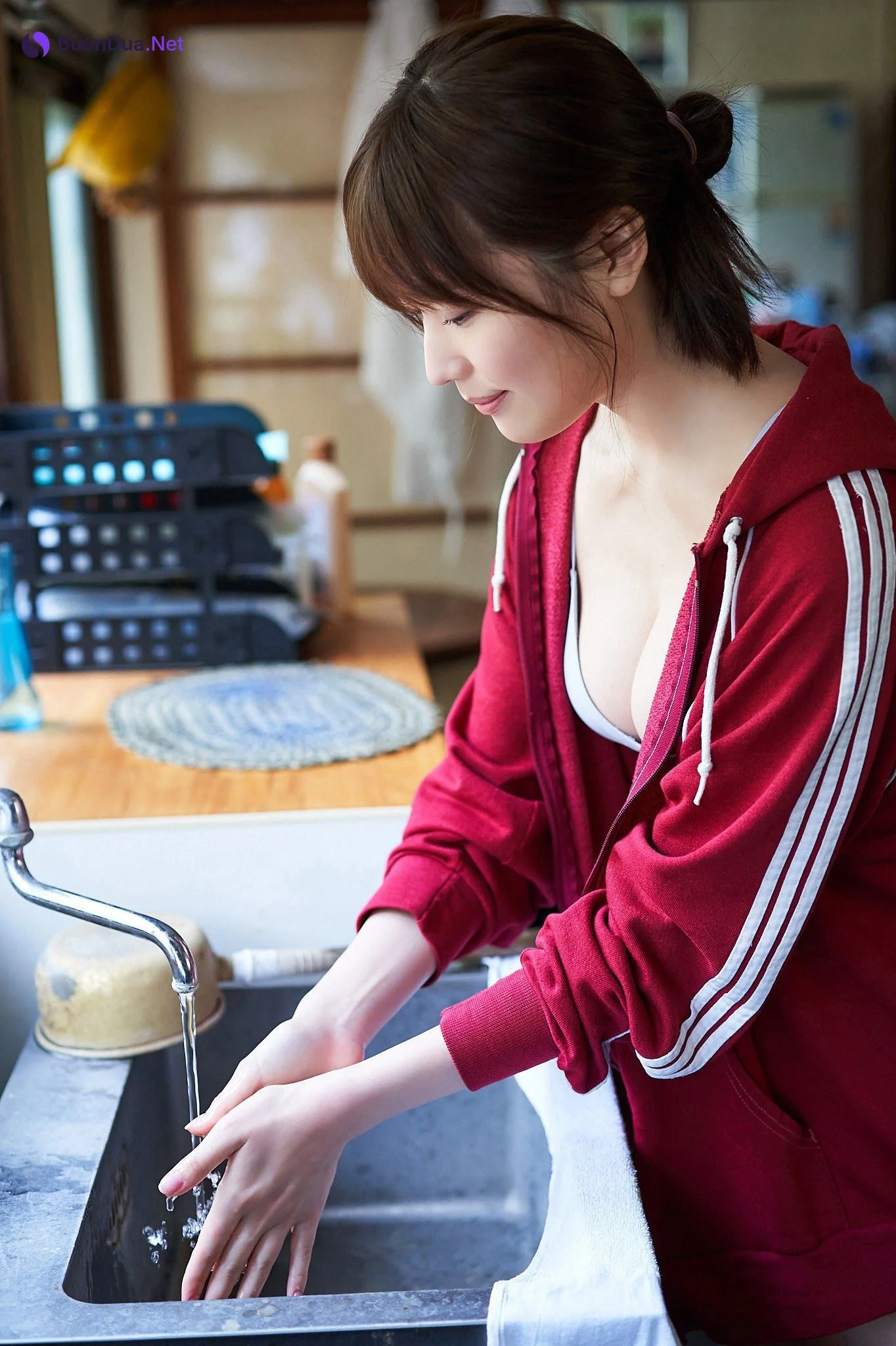 Yuka Kohinata 小日向ゆか, ヤンマガWeb ヤンマガアザーっす！ YM2021年27号 - Photo 2
