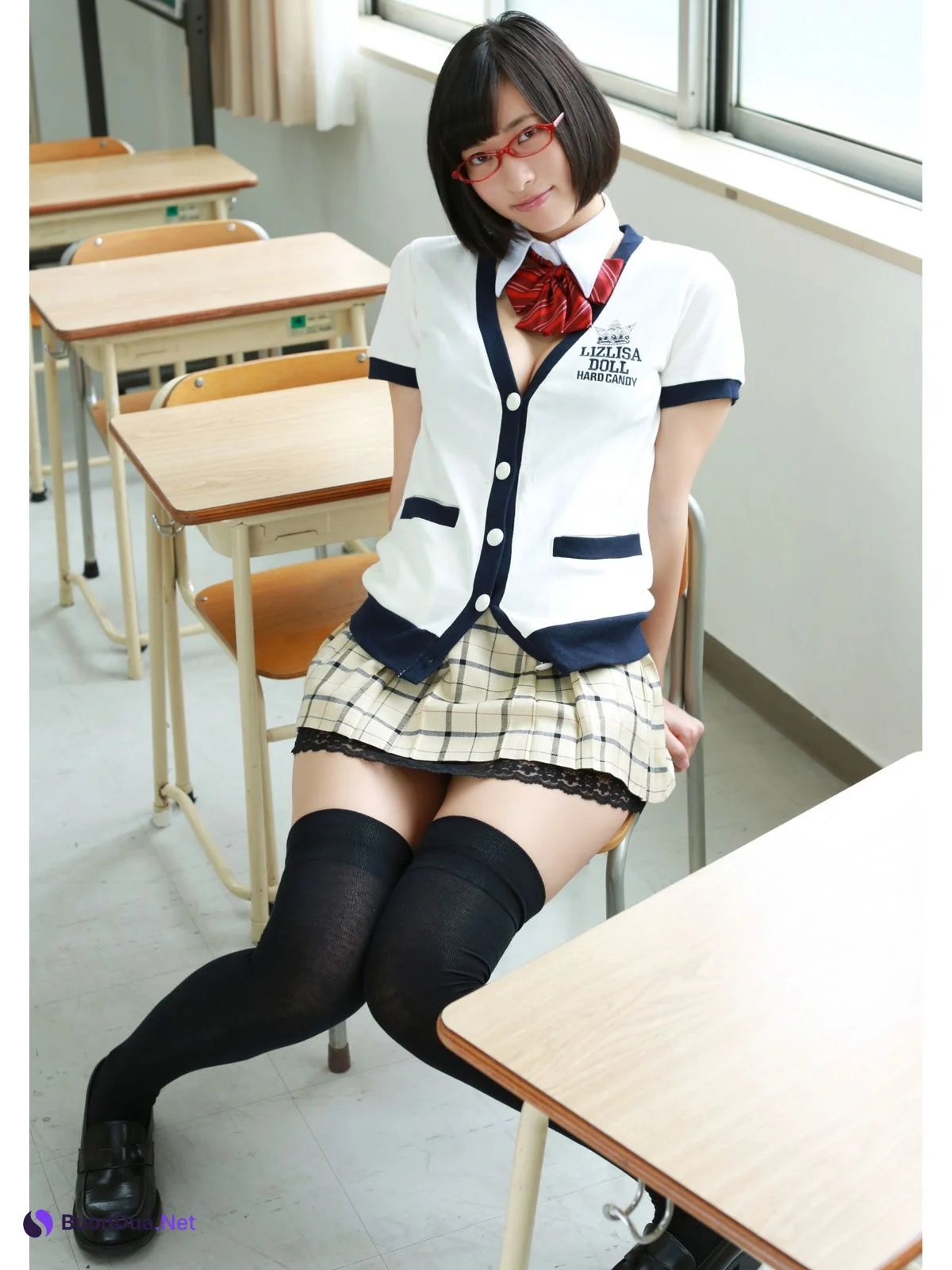 Yuka Kuramochi 倉持由香, 解禁グラビア写真集 倉持由香の女子校生とは何事か - Photo 8