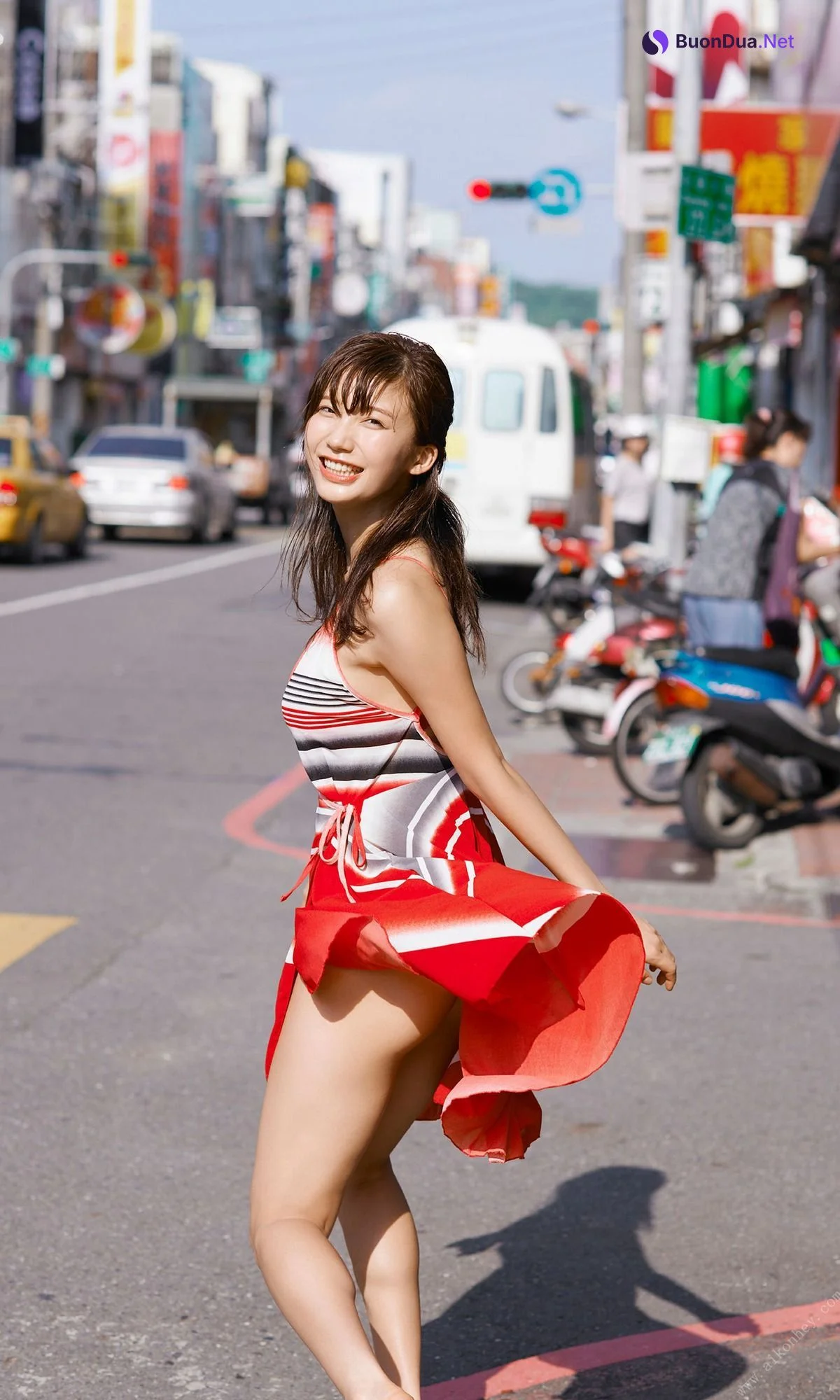 Yuka Ogura 小倉優香, 週プレ Photo Book “Yuka in Taiwan” Set.02 - Photo 2