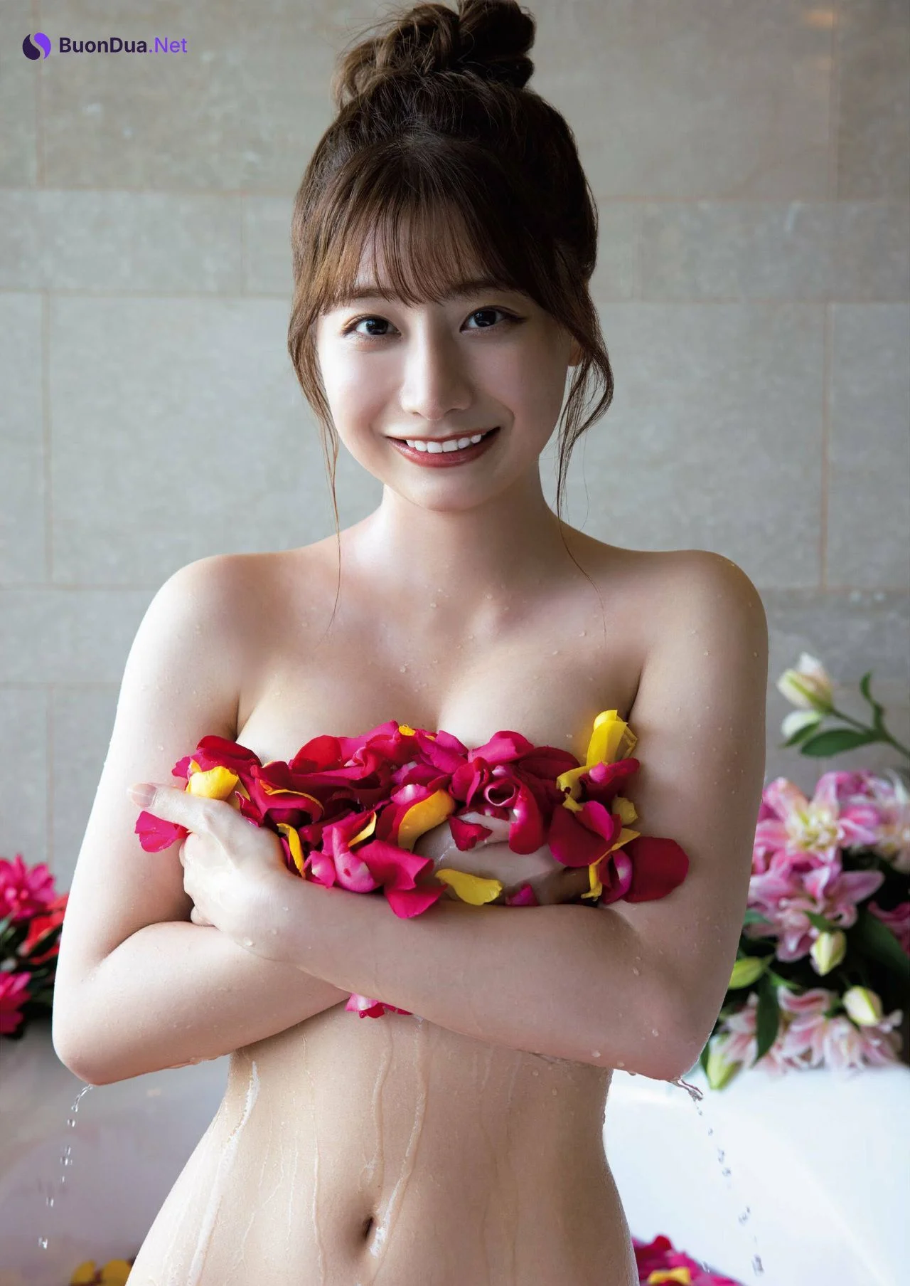 Yuka Suzuki 鈴木優香, FRIDAY 2022.08.19 (フライデー 2022年8月19日号) - รูปภาพ 7