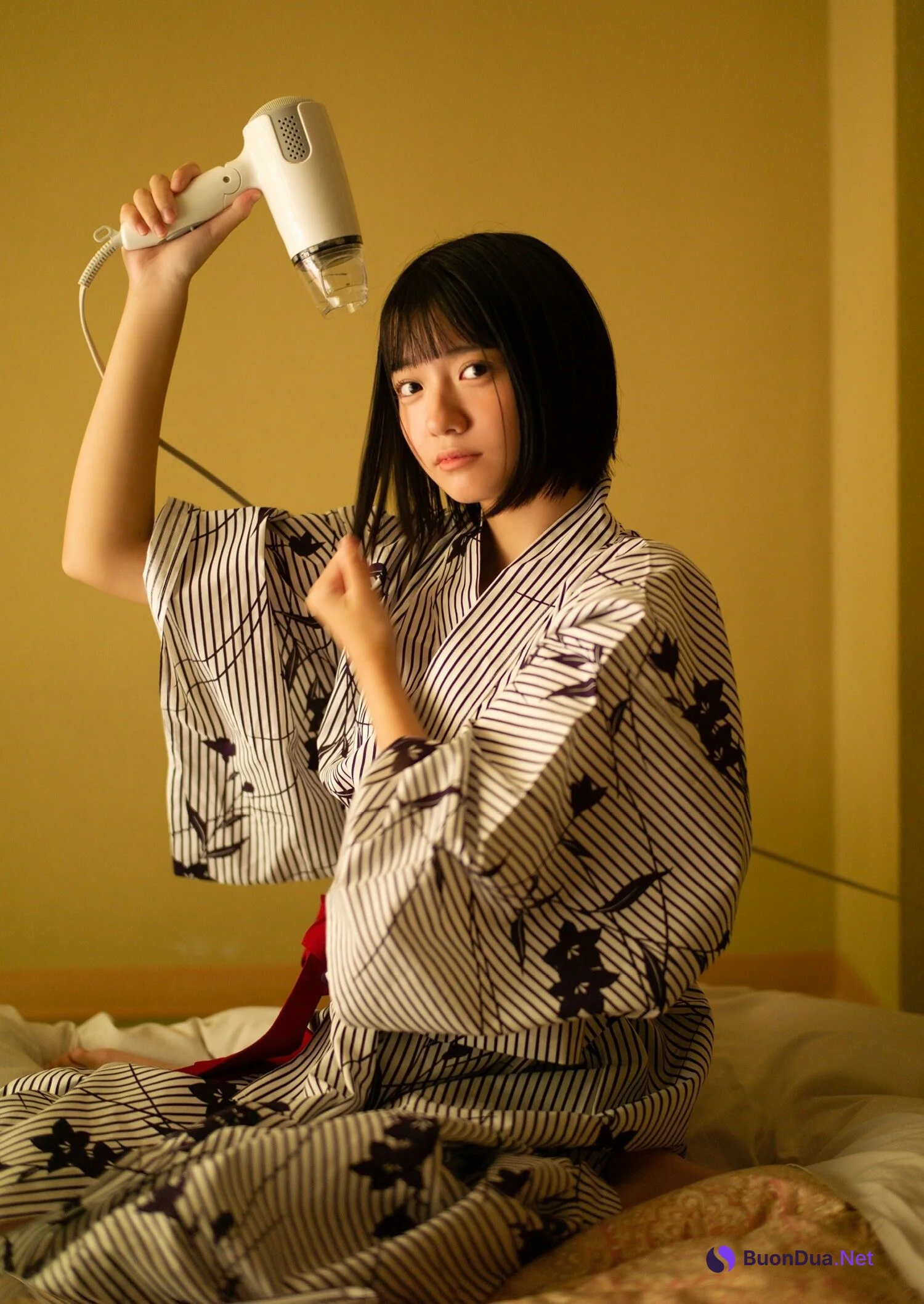 Yuki Ishii 石井優希, Young Jump 2023 No.46 (ヤングジャンプ 2023年46号) - Photo 12