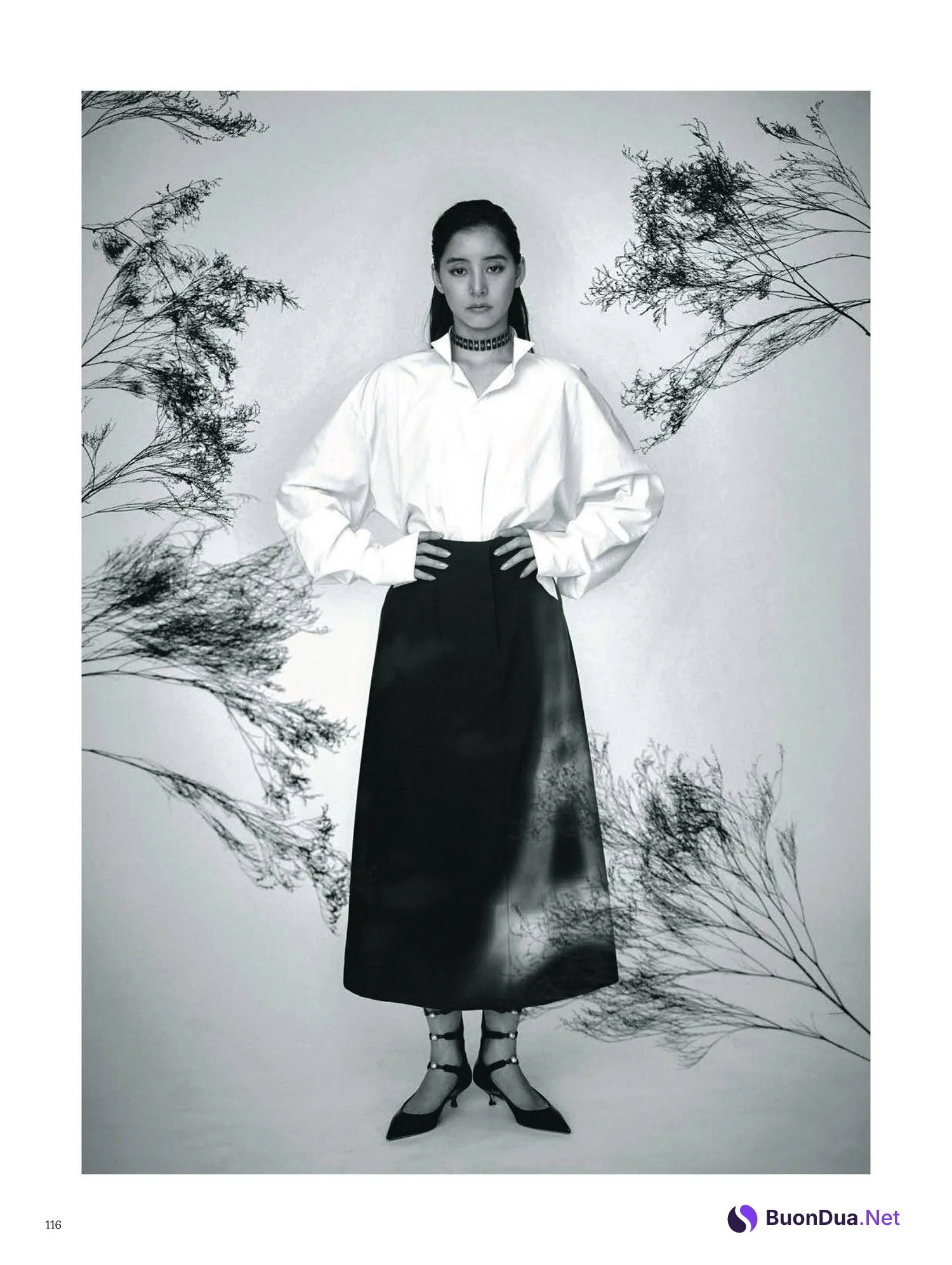 Yuko Araki 新木優子, Harper’s Bazaar Japan ハーパーズ バザー 2024.03 - Photo 7