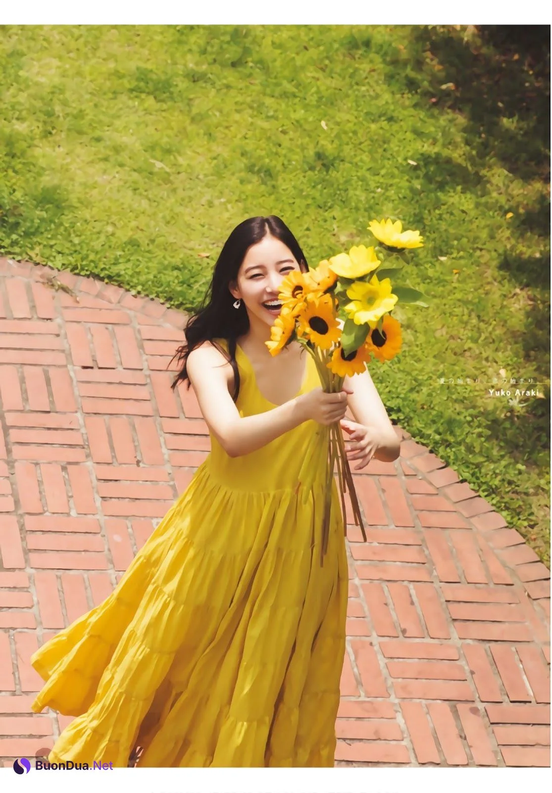 Yuko Araki 新木優子, Shonen Magazine 2019 No.30 (少年マガジン 2019年30号) - Photo 15