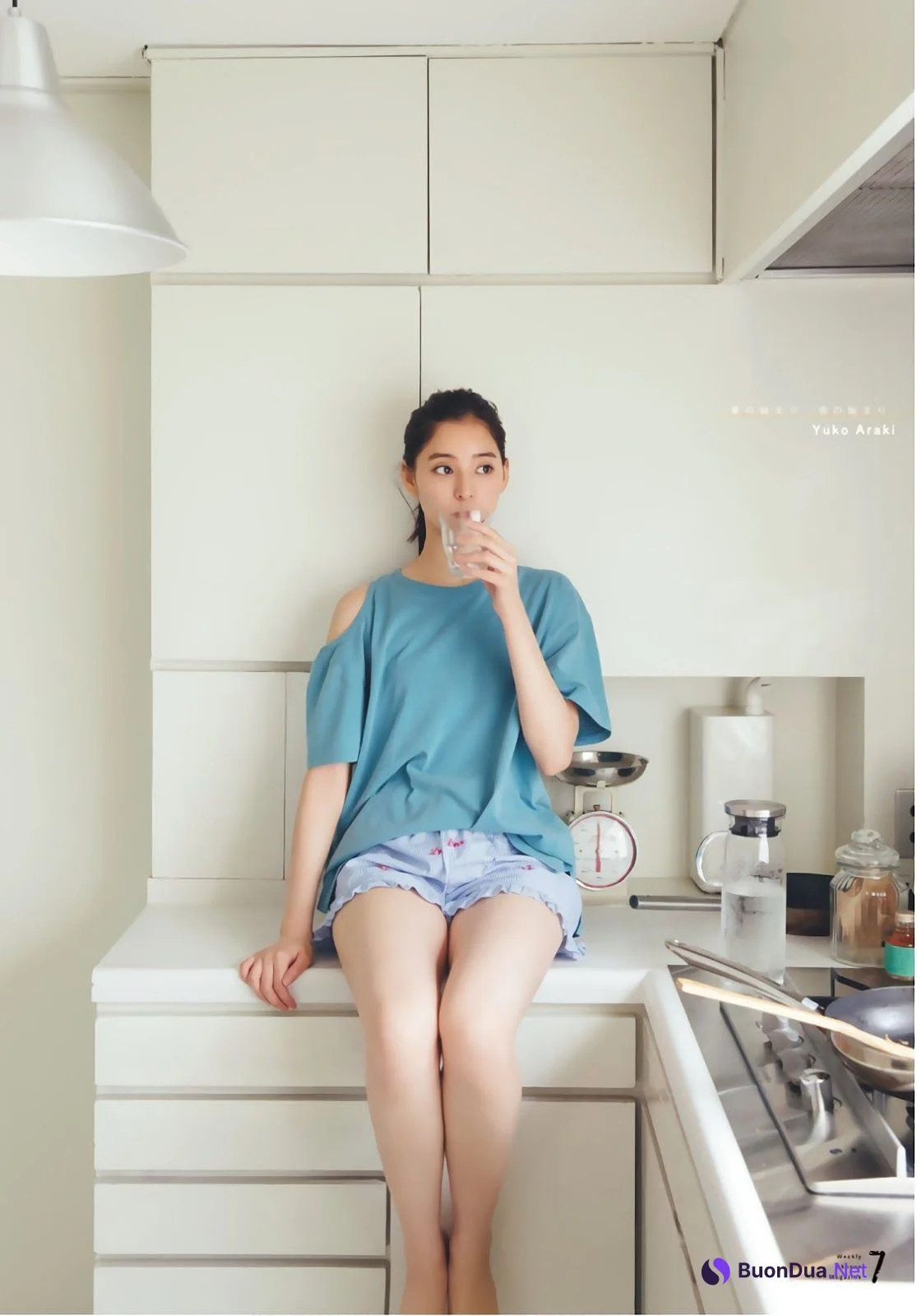 Yuko Araki 新木優子, Shonen Magazine 2019 No.30 (少年マガジン 2019年30号) - Photo 9