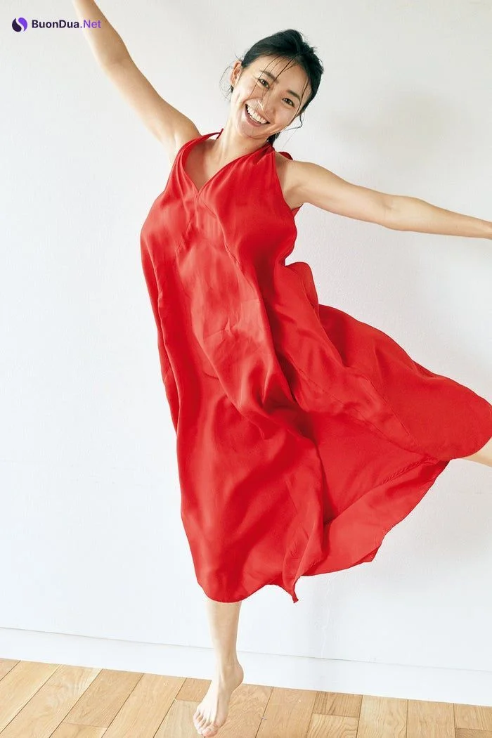 Yuko Oshima 大島優子, FLASH 2019.07.23-30 (フラッシュ 2019年7月23-30日号) - Photo 9