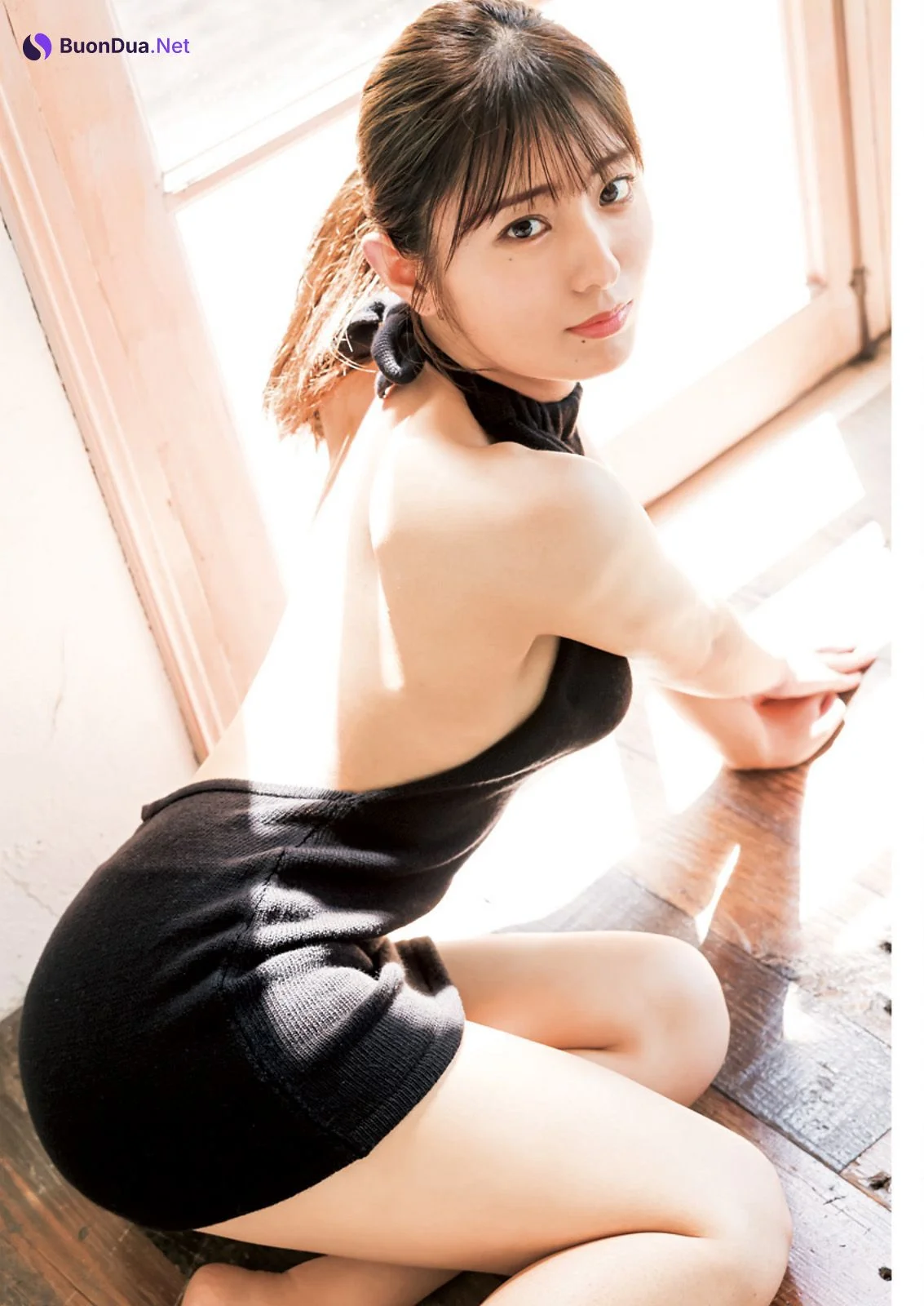 Yumeno Shirato 白戸ゆめの, Young Jump 2023 No.47 (ヤングジャンプ 2023年47号) - 写真 2