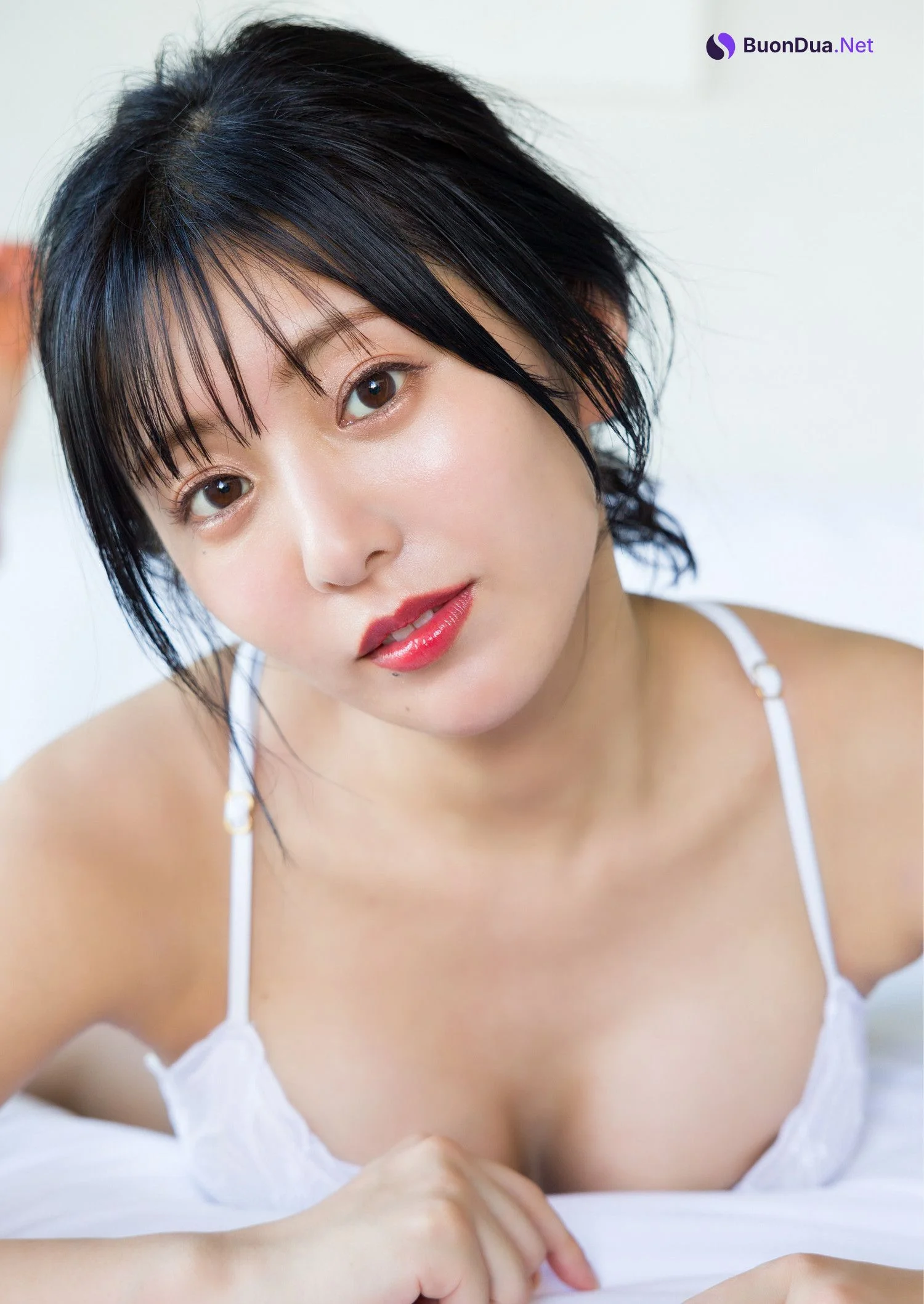 Yumeno Shirato 白戸ゆめの, Young Jump 2024 No.46 (ヤングジャンプ 2024年46号) - Photo 12