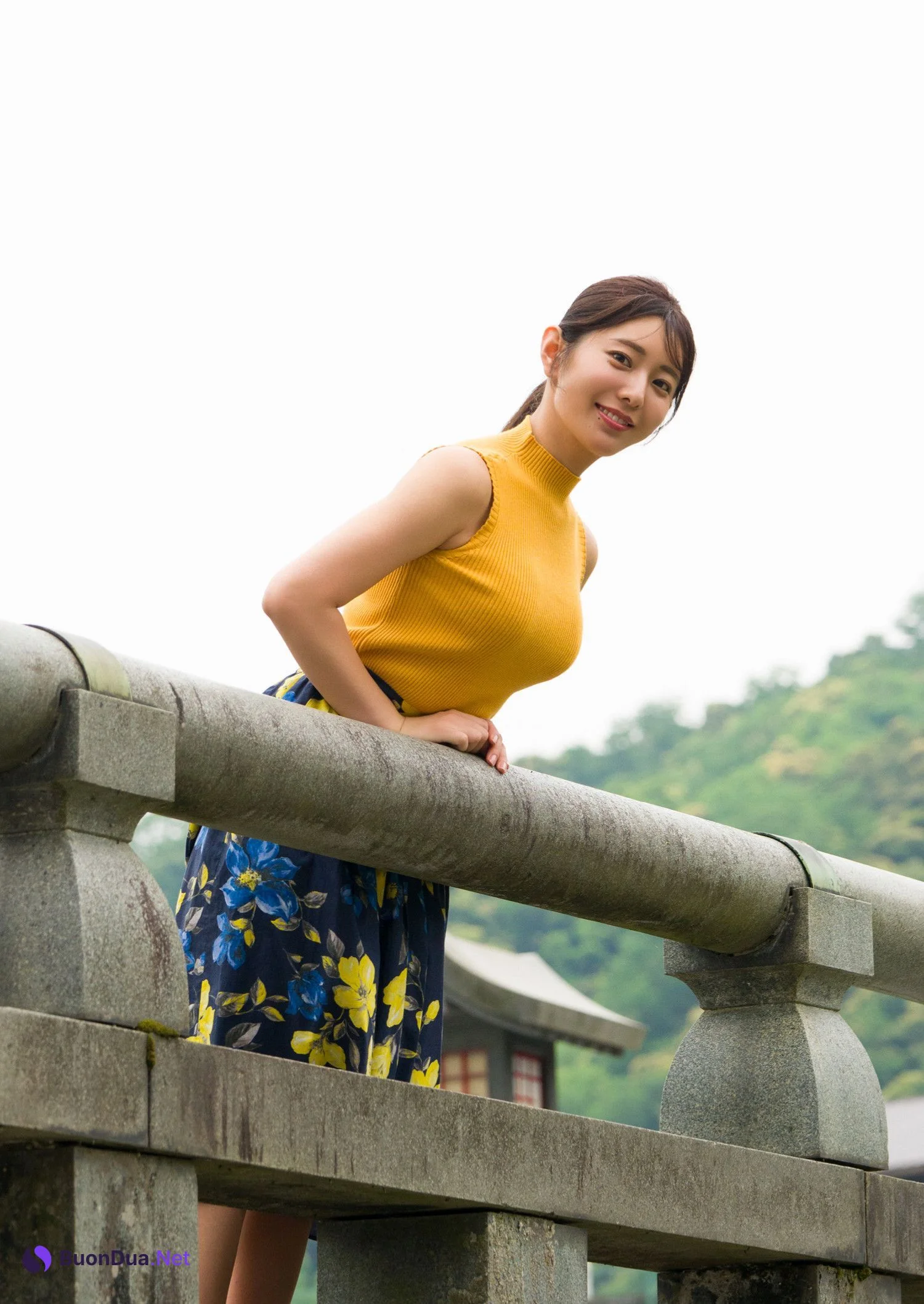 Yumeno Shirato 白戸ゆめの, Young Jump 2025 No.32 (ヤングジャンプ 2025年32号) - Photo 13