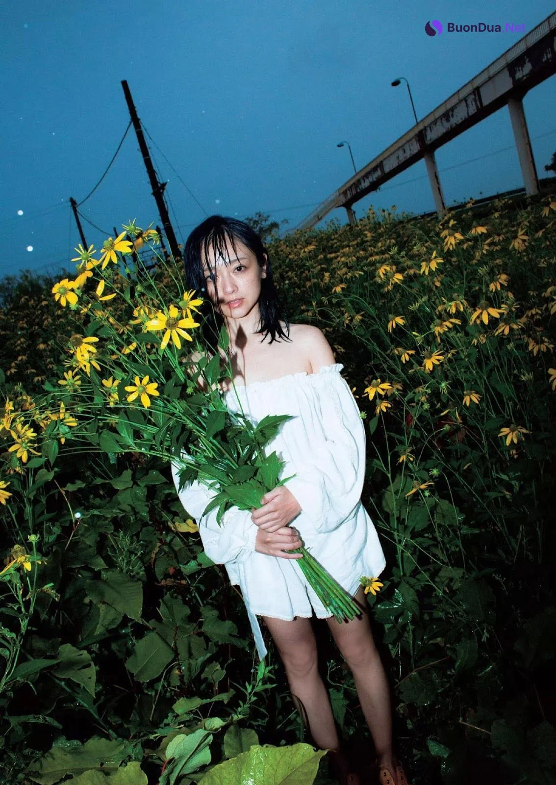 Yumi Adachi 安達祐実, Weekly Playboy 2019 No.39-40 (週刊プレイボーイ 2019年39-40号) - Photo 9